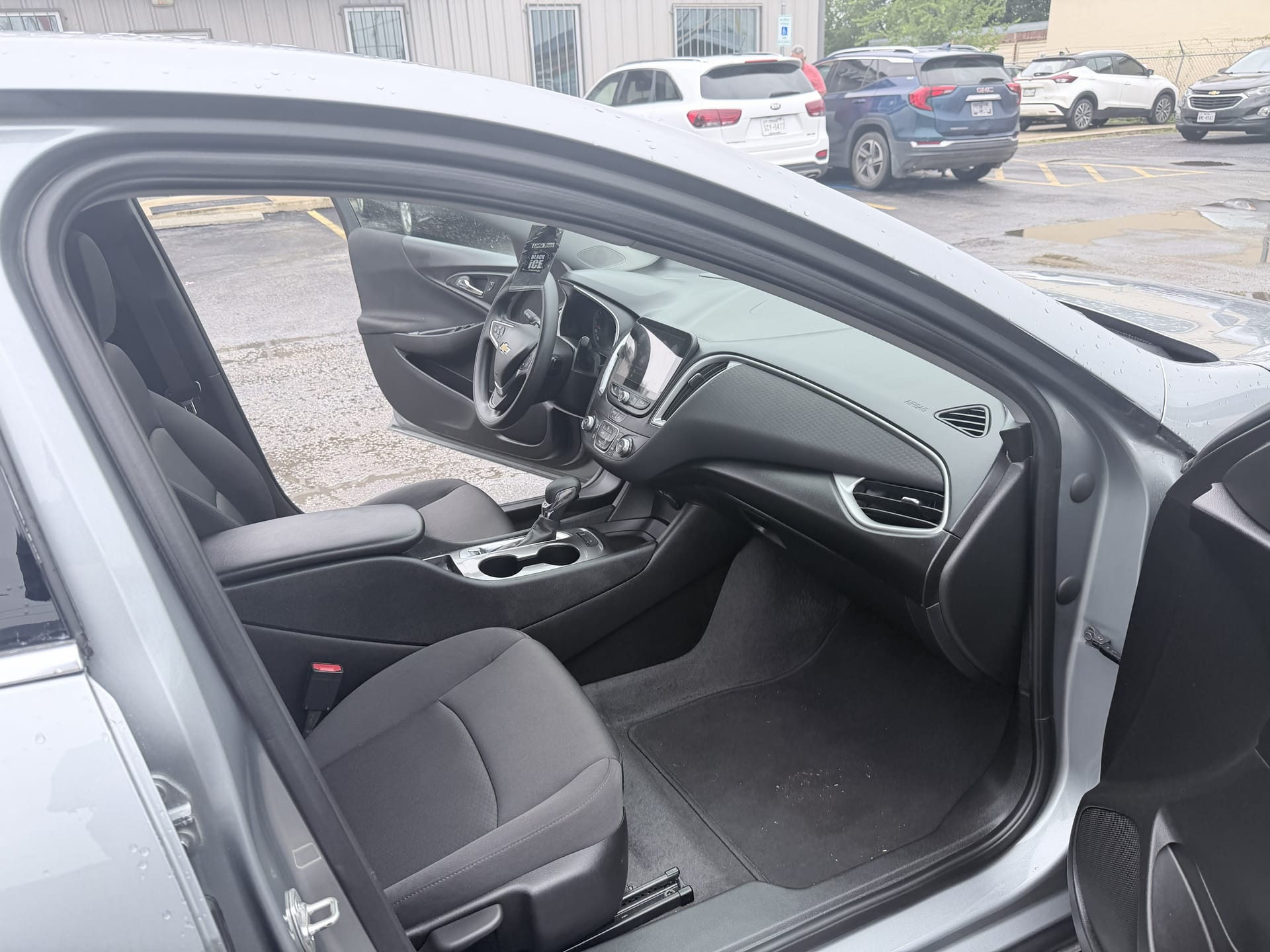 2024 CHEVROLET MALIBU - Gallery Image