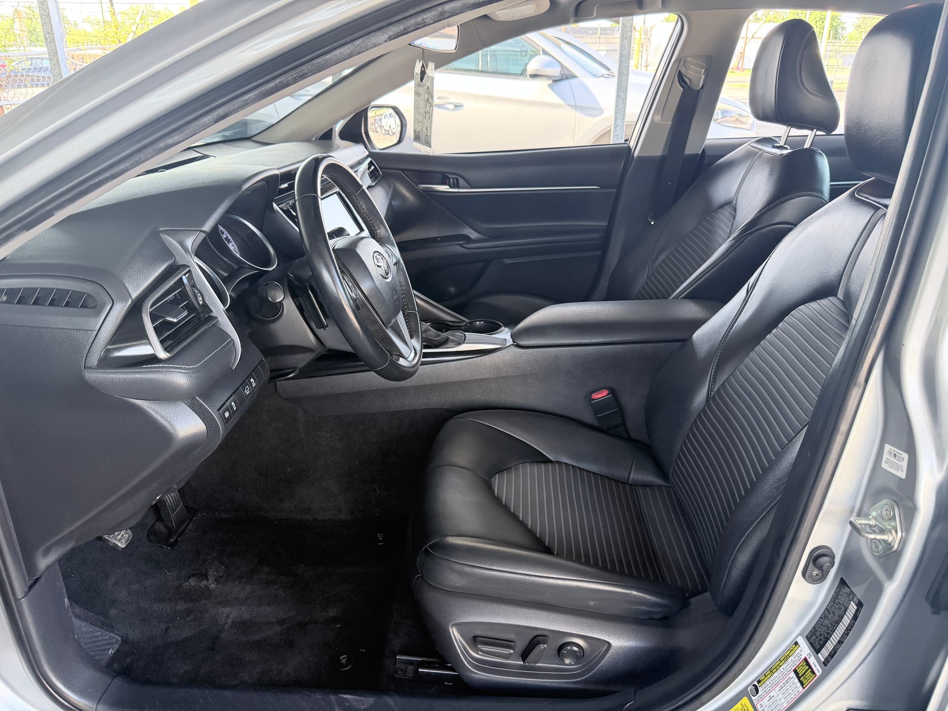 2020 TOYOTA CAMRY - Gallery Image