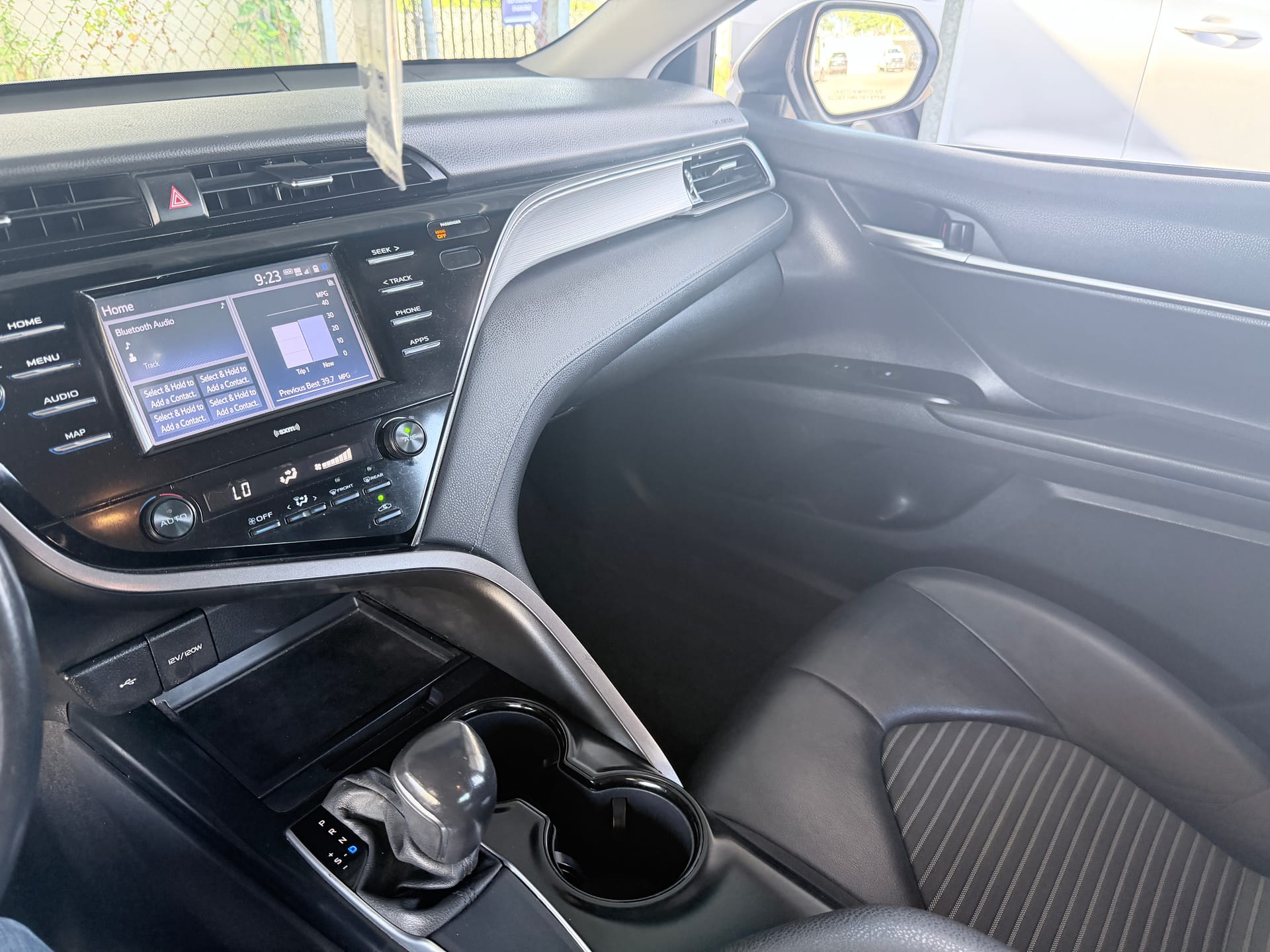 2020 TOYOTA CAMRY - Gallery Image