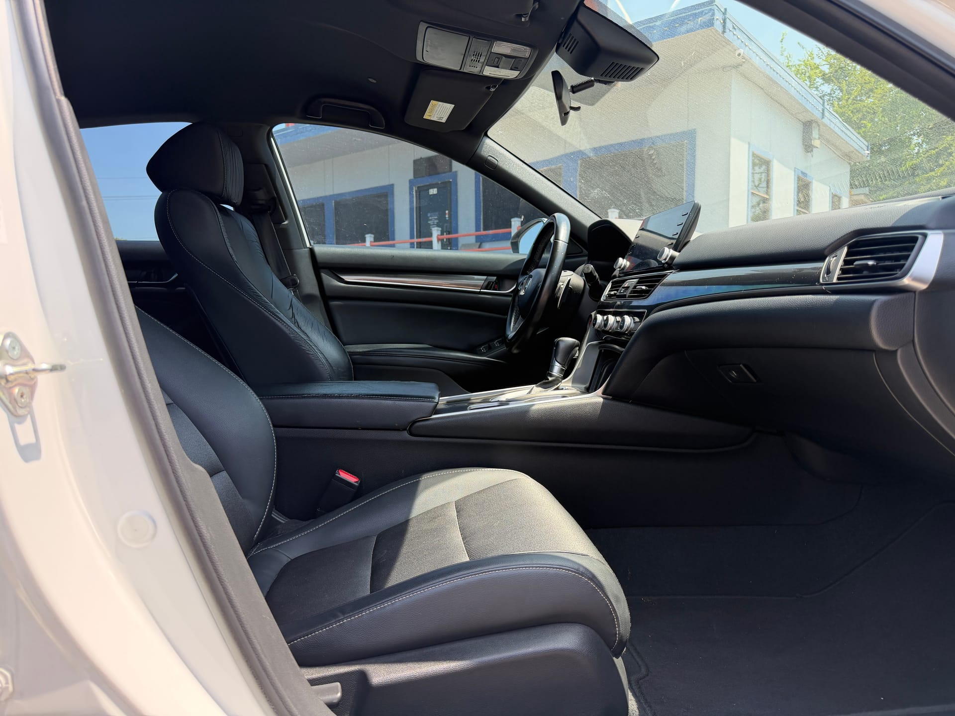 2018 HONDA ACCORD - Gallery Image