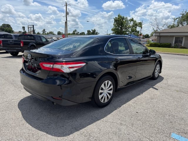 2018 TOYOTA CAMRY - Gallery Image