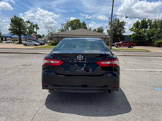 2018 TOYOTA CAMRY - Gallery Image