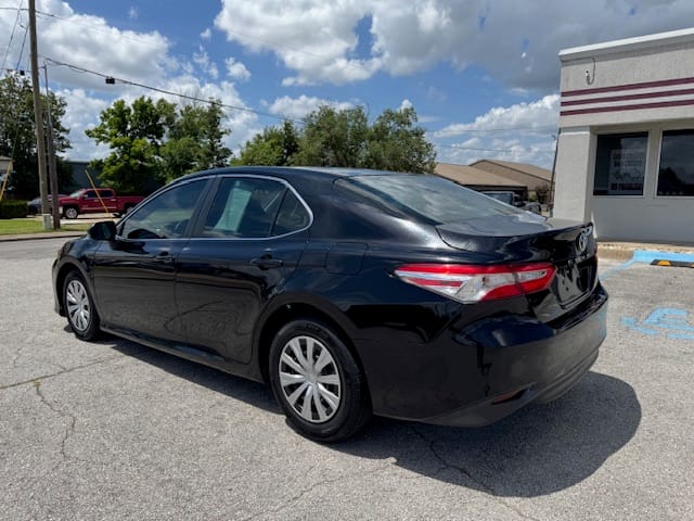 2018 TOYOTA CAMRY - Gallery Image