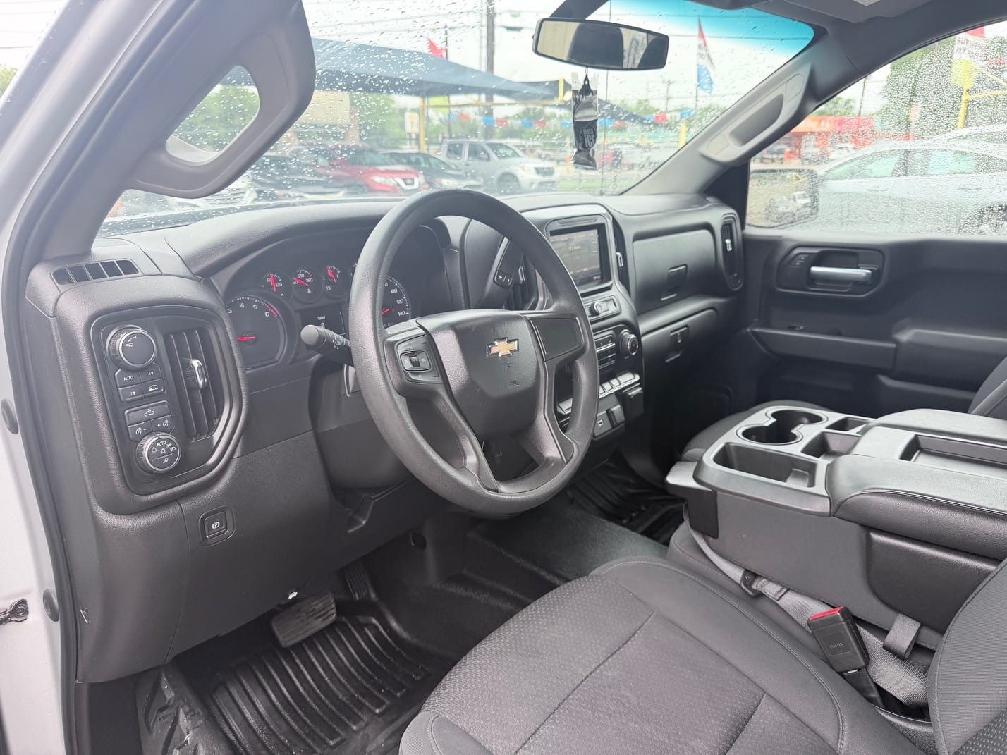 2020 CHEVROLET SILVERADO - Gallery Image