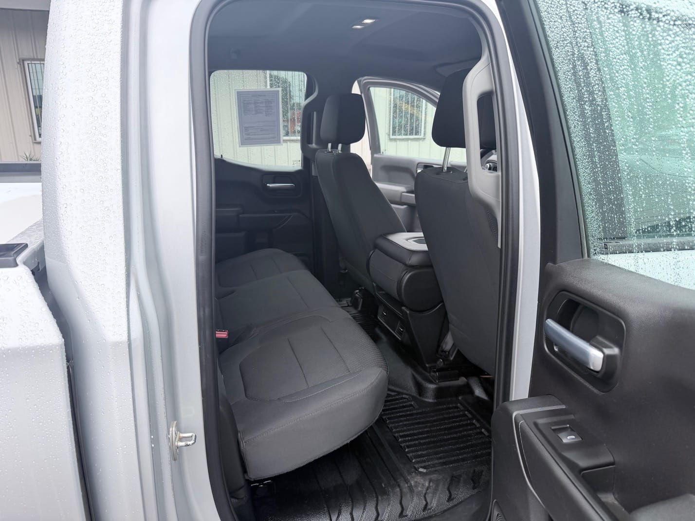 2020 CHEVROLET SILVERADO - Gallery Image