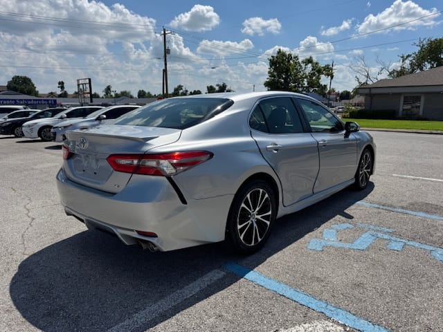2018 TOYOTA CAMRY - Gallery Image