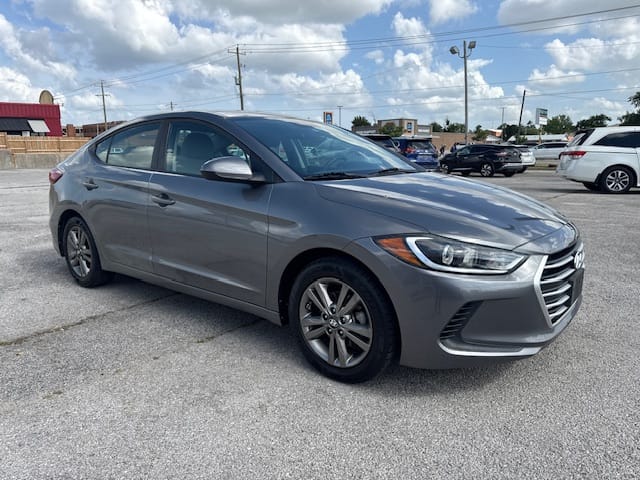 2018 HYUNDAI ELANTRA - Gallery Image