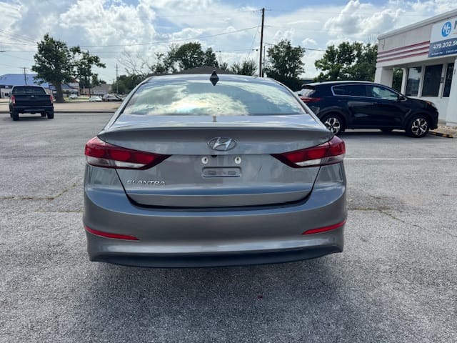 2018 HYUNDAI ELANTRA - Gallery Image