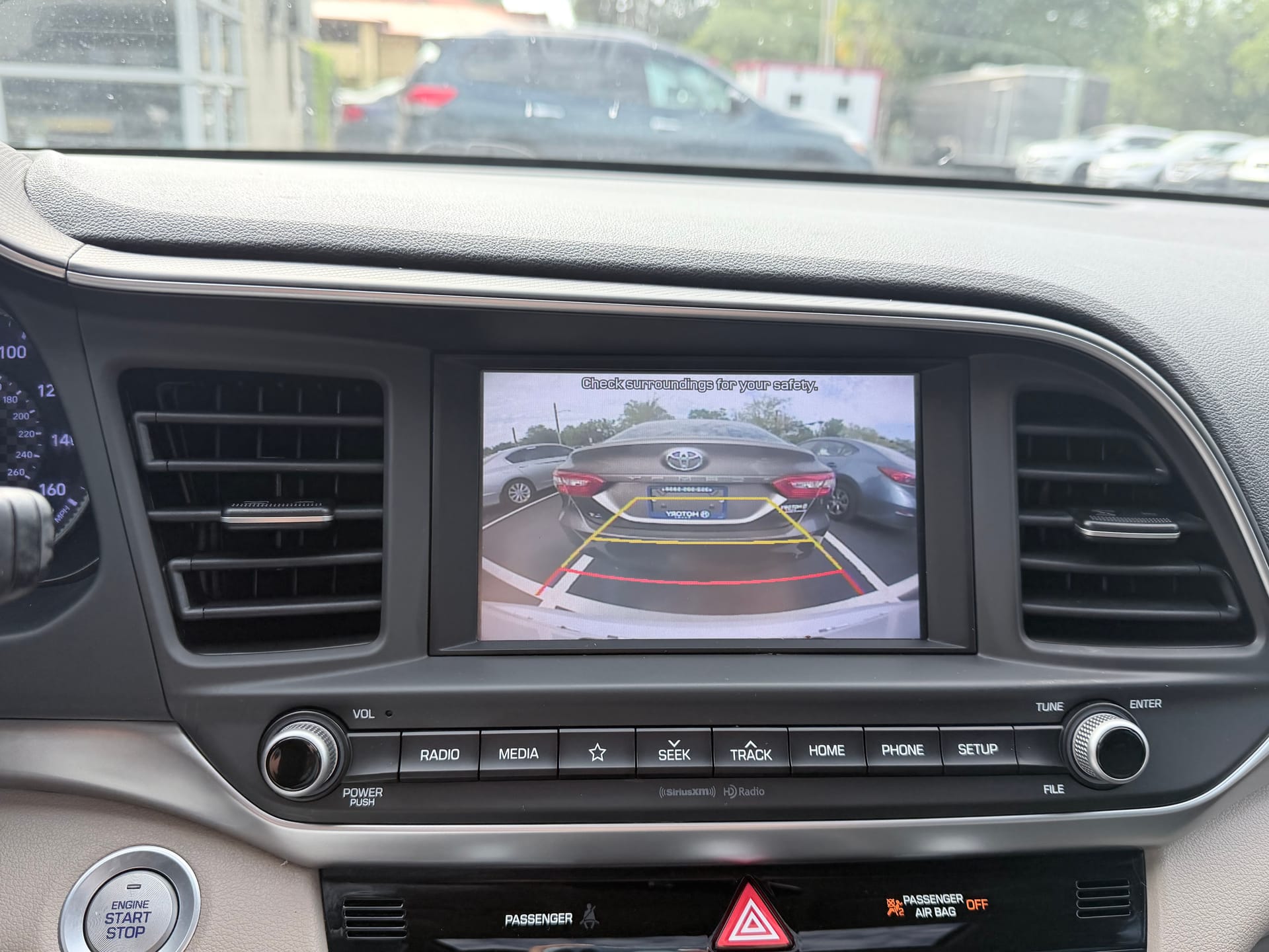 2019 HYUNDAI ELANTRA - Gallery Image