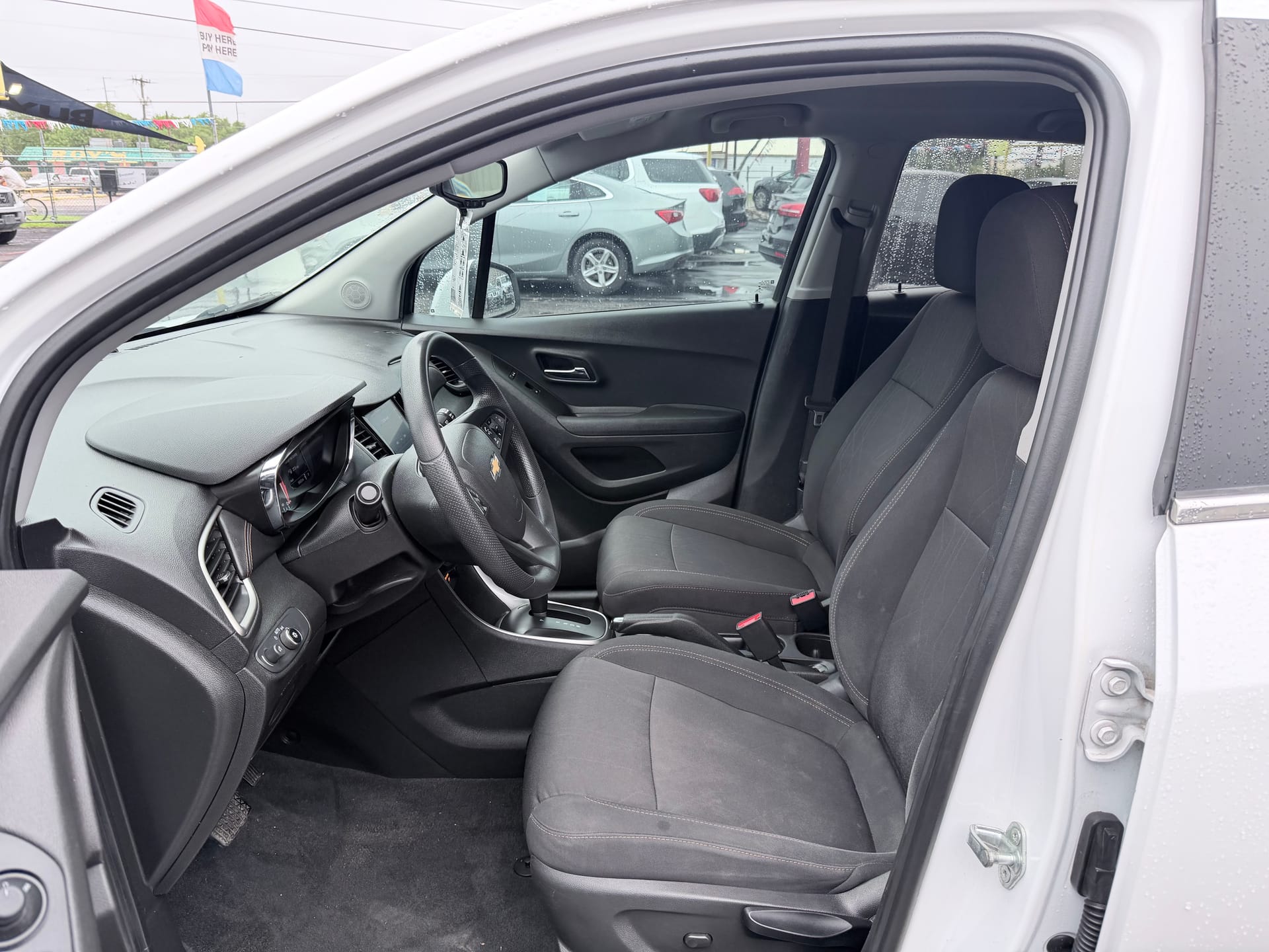 2020 CHEVROLET TRAX - Gallery Image