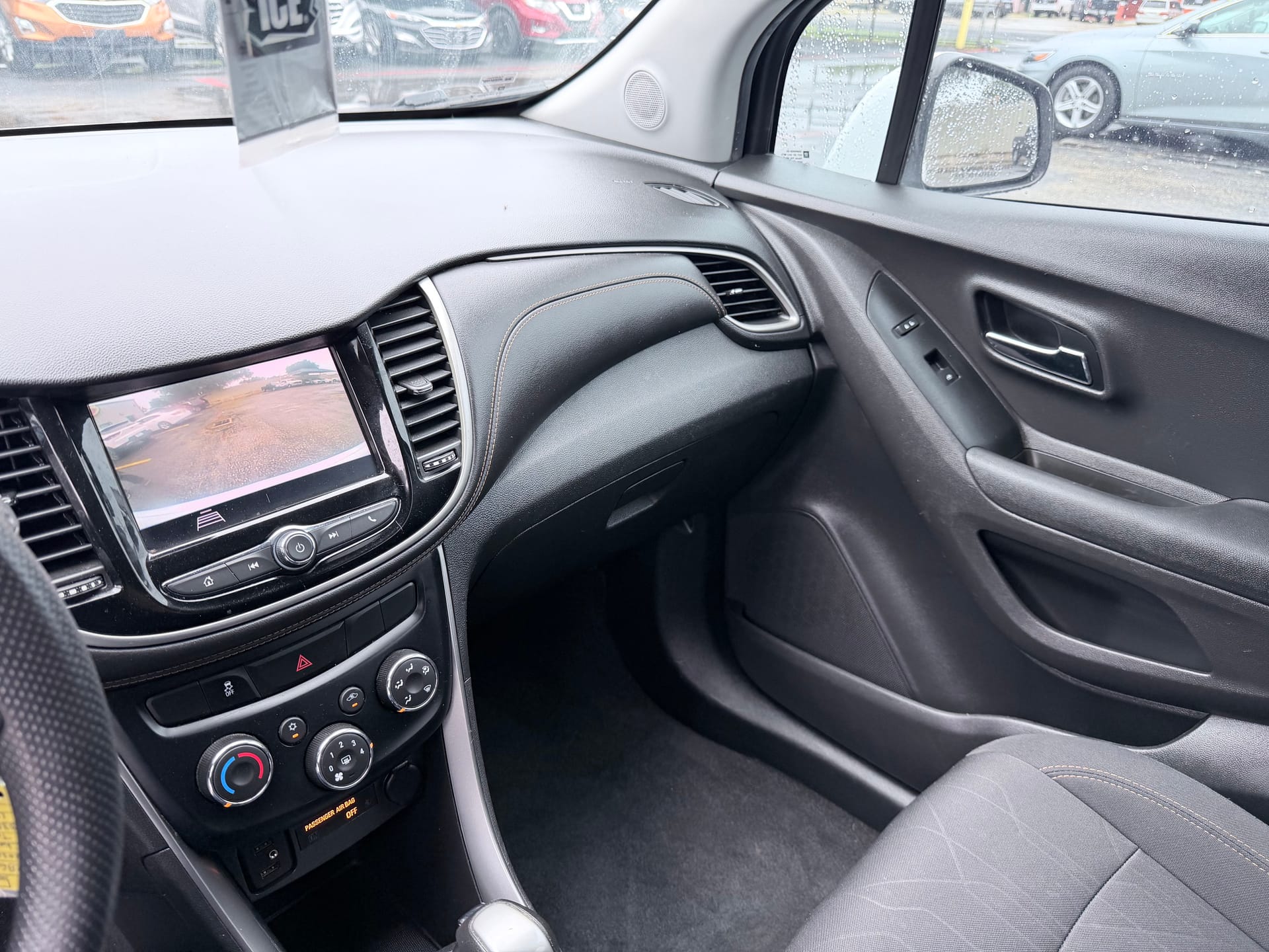 2020 CHEVROLET TRAX - Gallery Image