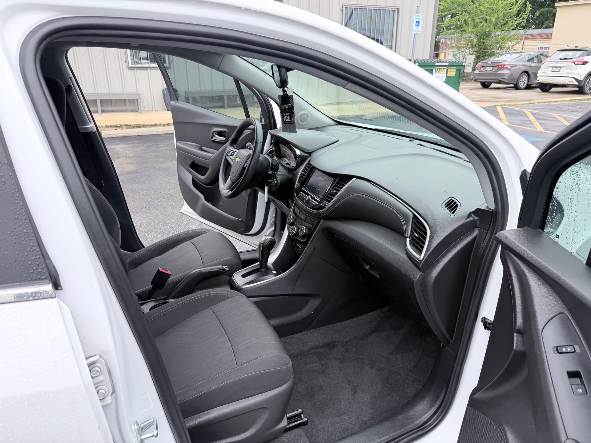 2020 CHEVROLET TRAX - Gallery Image