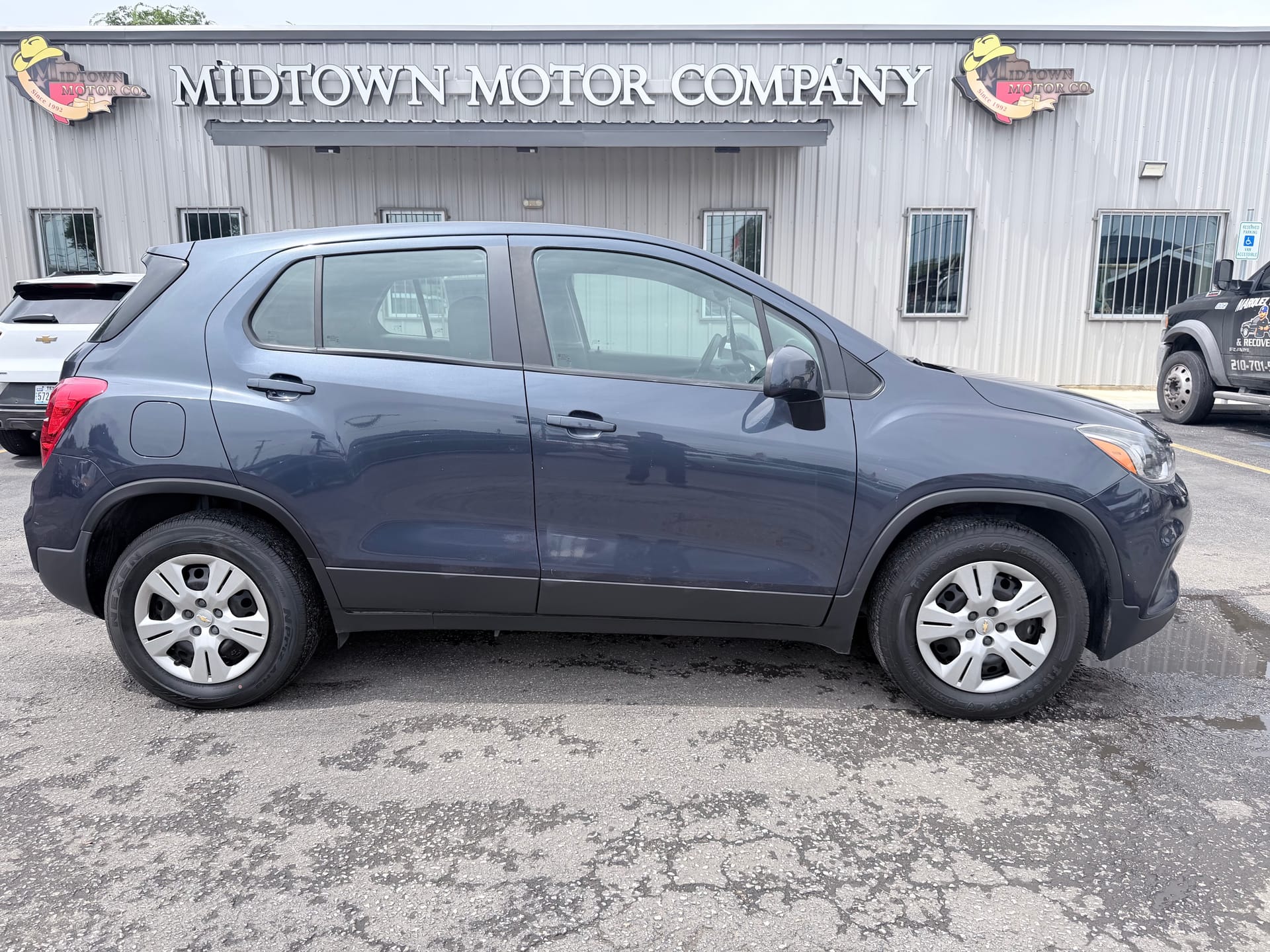 2018 CHEVROLET TRAX - Gallery Image