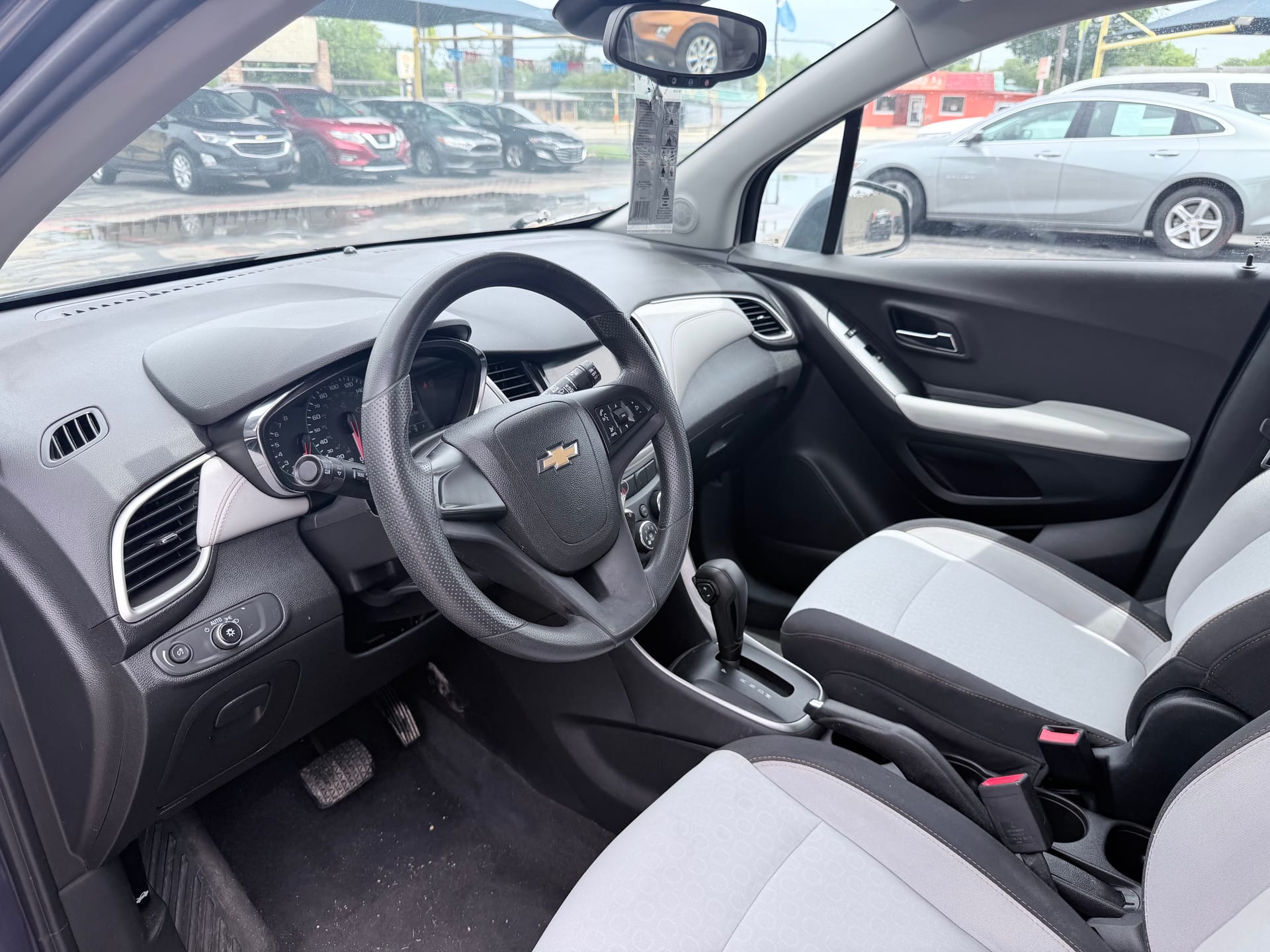 2018 CHEVROLET TRAX - Gallery Image