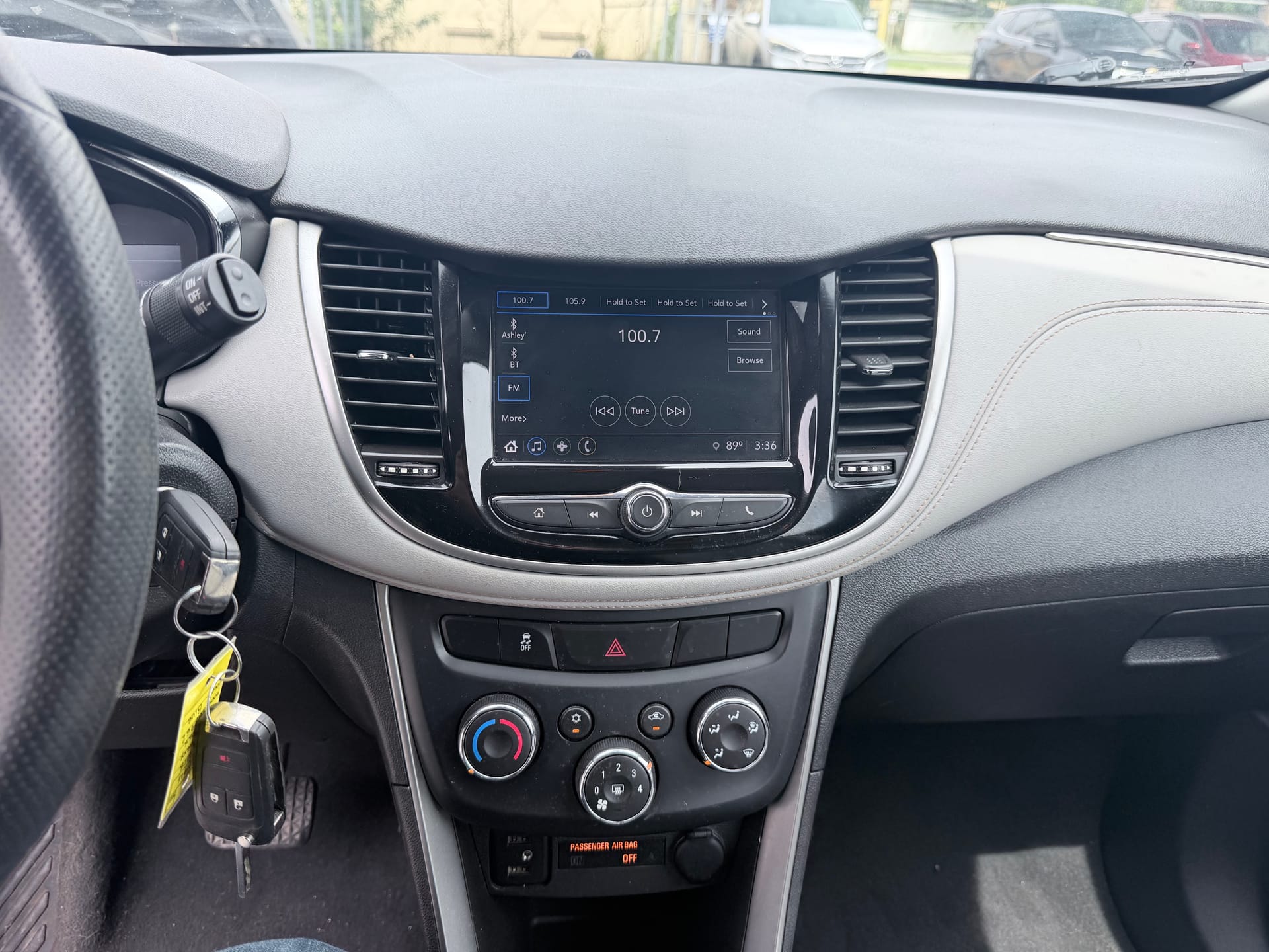 2018 CHEVROLET TRAX - Gallery Image