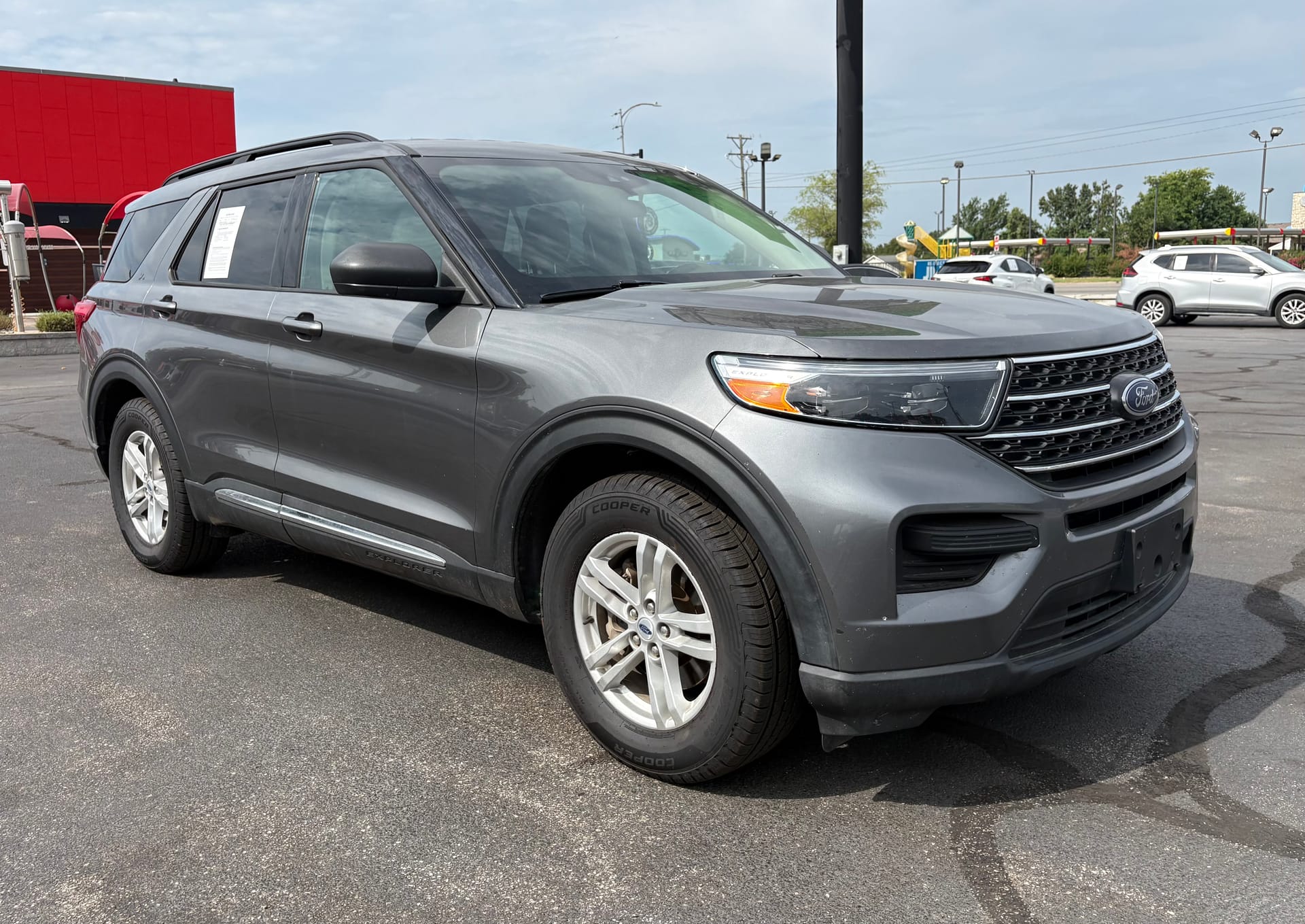 2023 FORD EXPLORER - Gallery Image