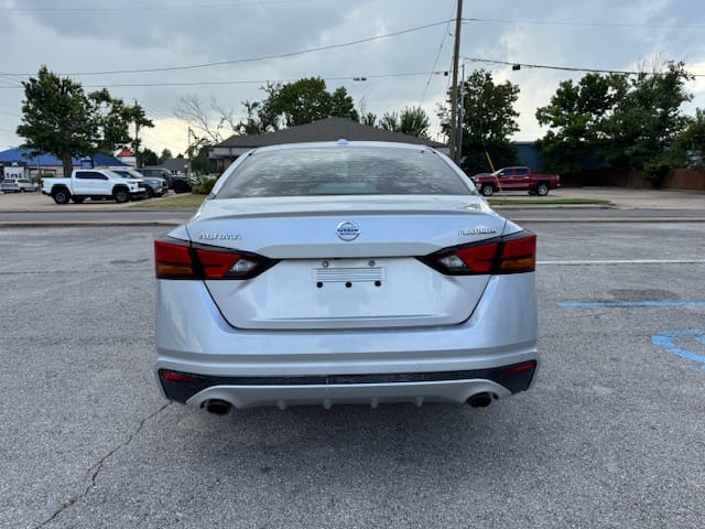 2020 NISSAN ALTIMA - Gallery Image