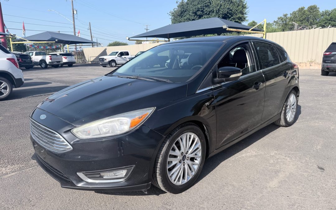 2017 FORD FOCUS