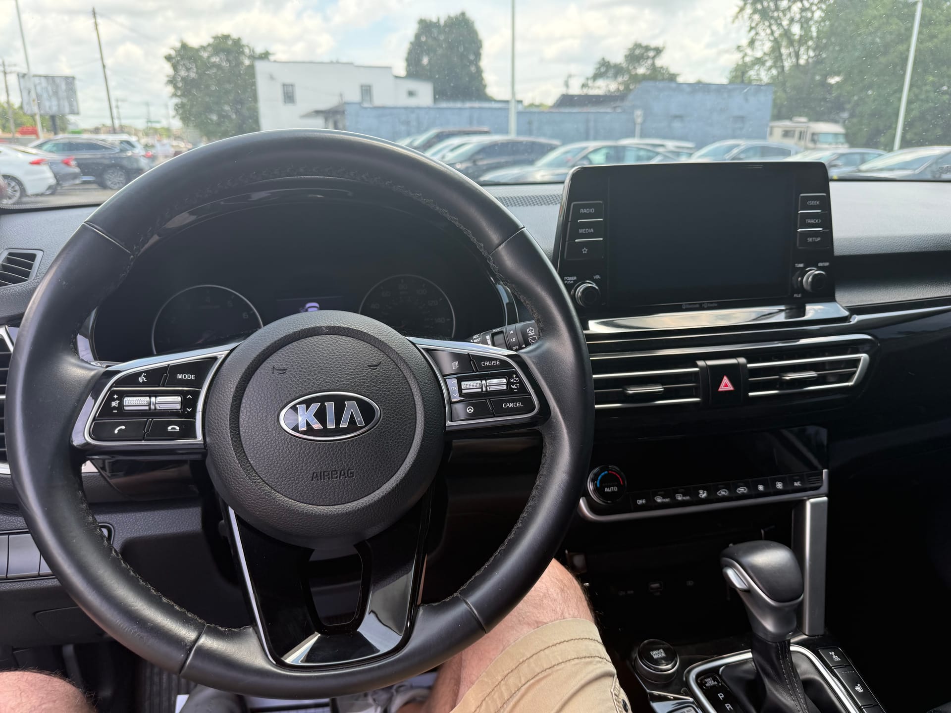 2021 KIA SELTOS - Gallery Image