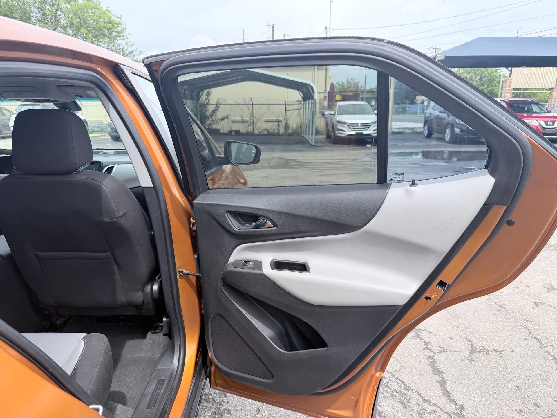 2018 CHEVROLET EQUINOX - Gallery Image