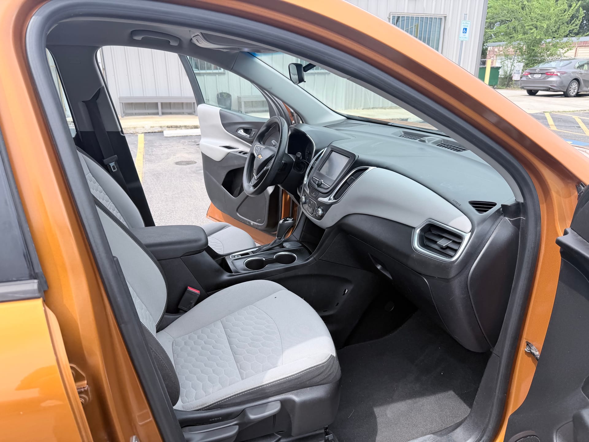 2018 CHEVROLET EQUINOX - Gallery Image