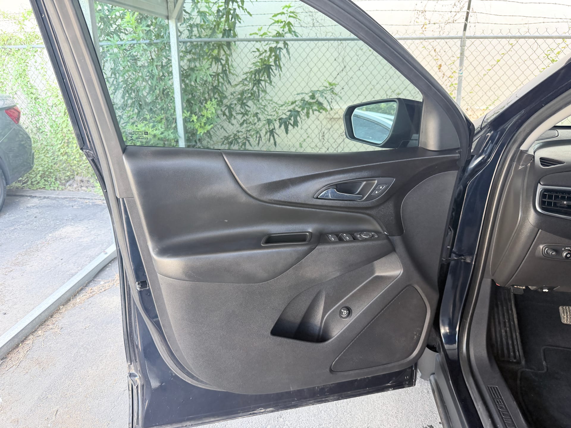 2020 CHEVROLET EQUINOX - Gallery Image