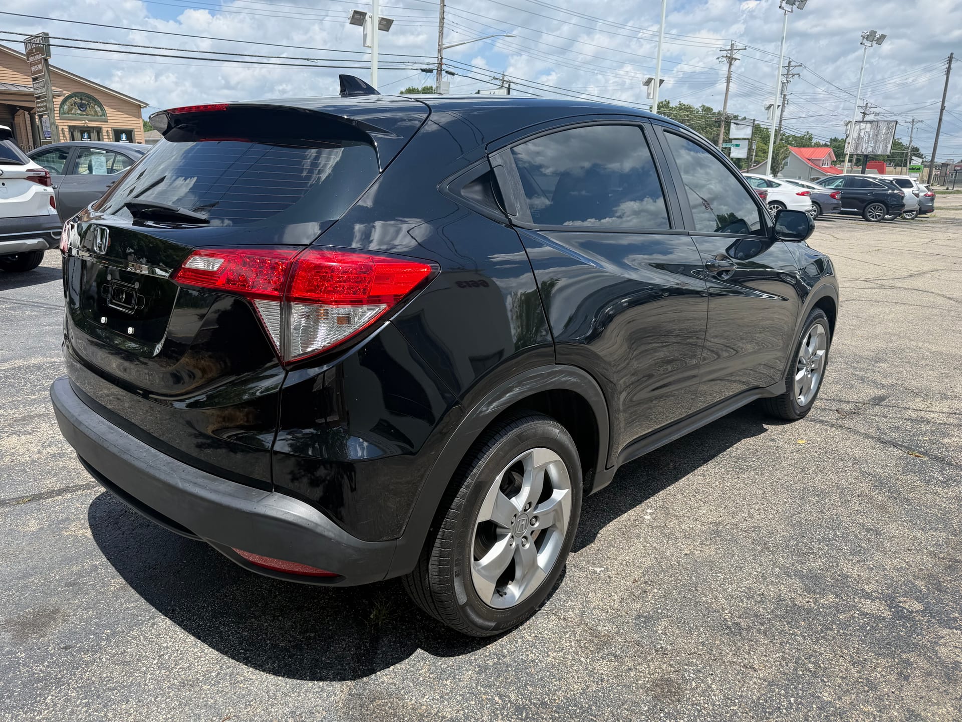 2019 HONDA HR-V - Gallery Image