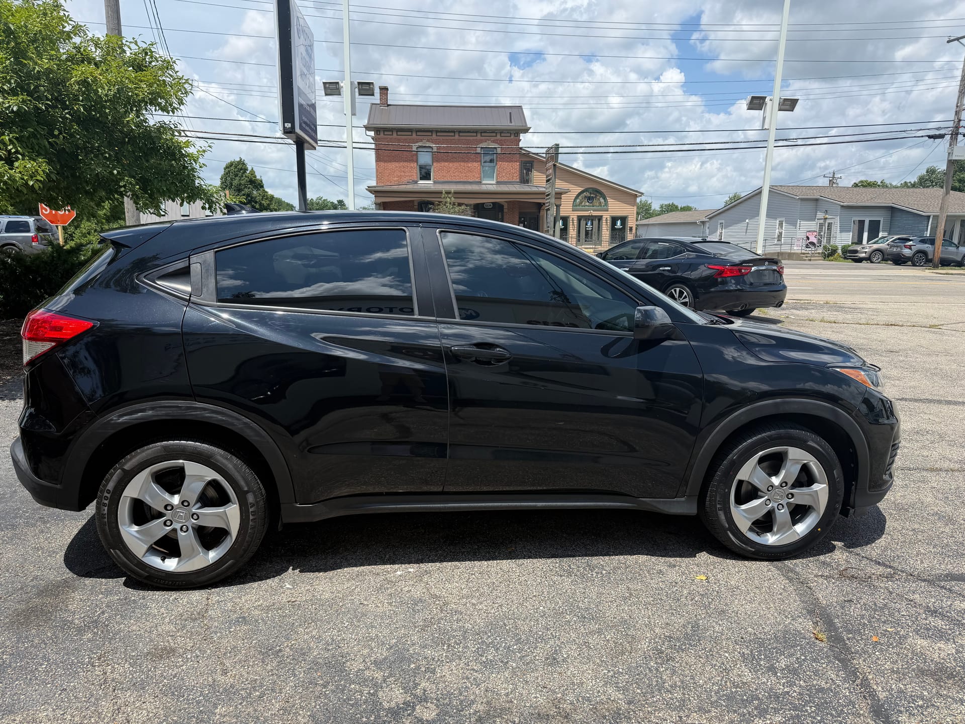 2019 HONDA HR-V - Gallery Image