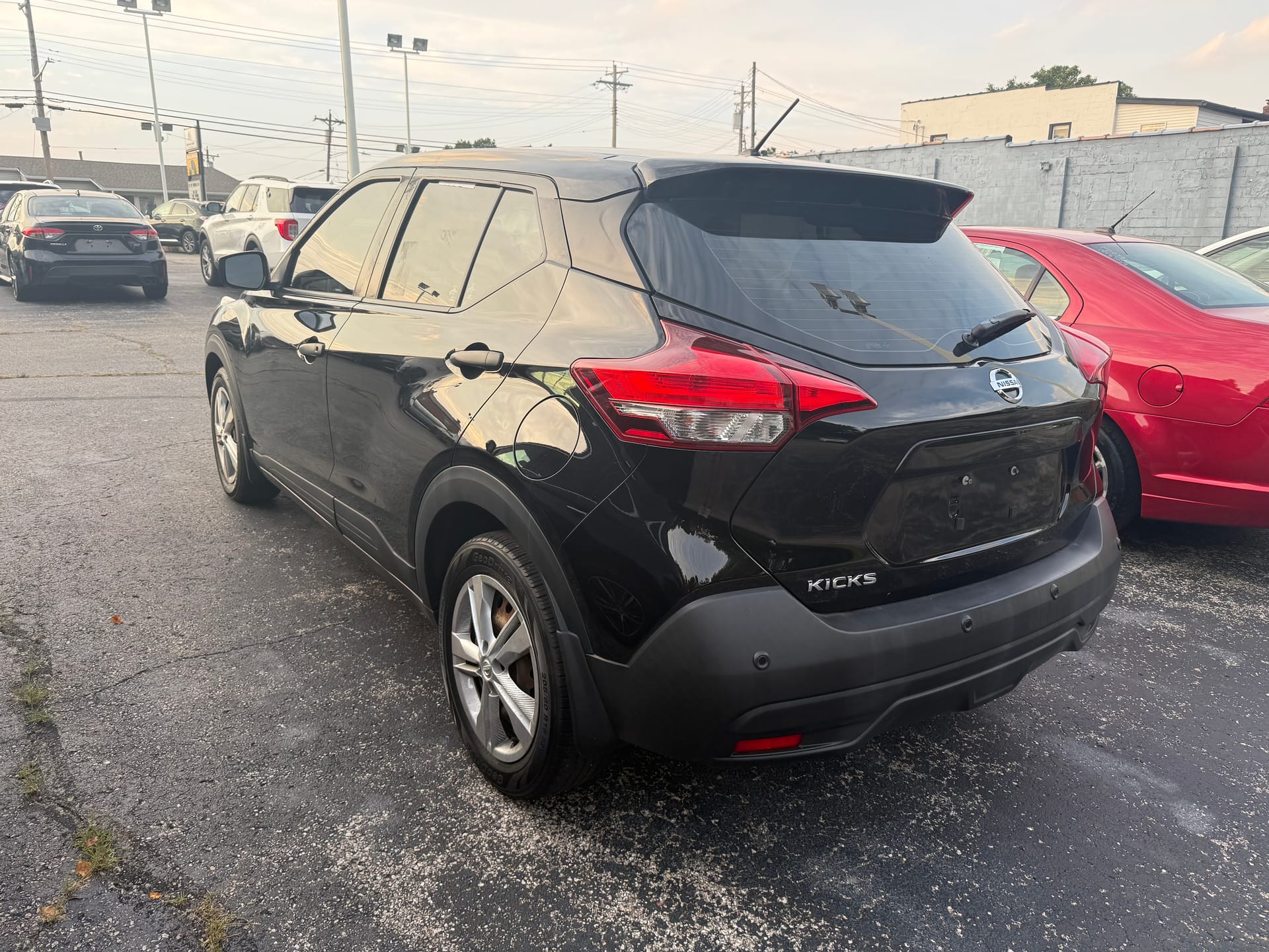 2020 NISSAN KICKS - Gallery Image