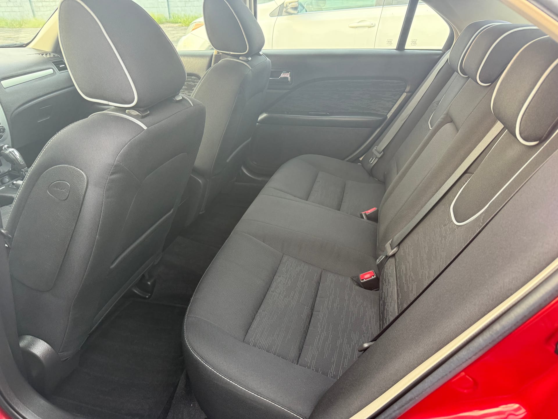 2010 FORD FUSION - Gallery Image