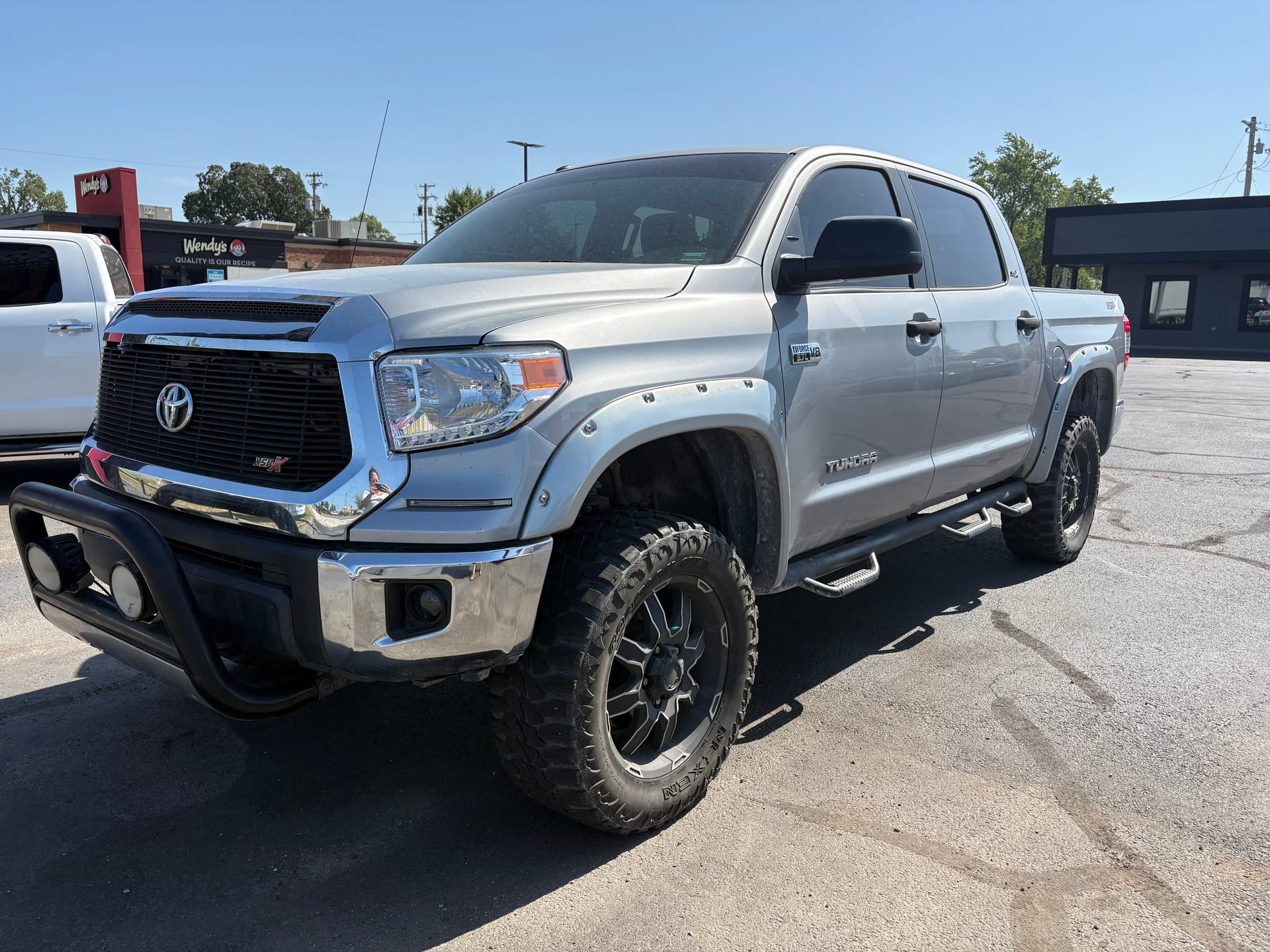 2016 TOYOTA TUNDRA - Gallery Image