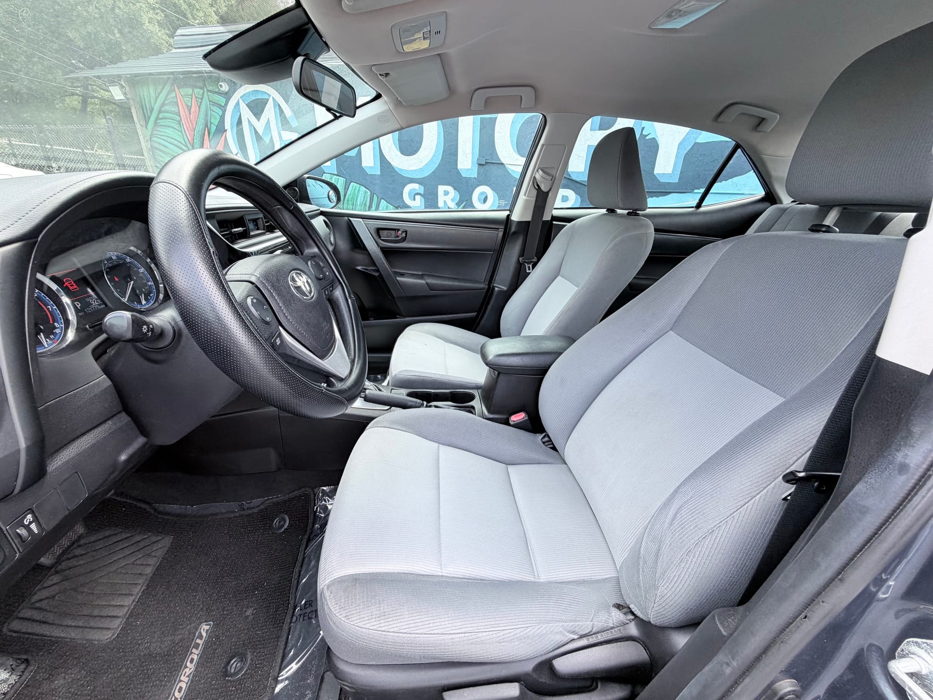 2015 TOYOTA COROLLA - Gallery Image