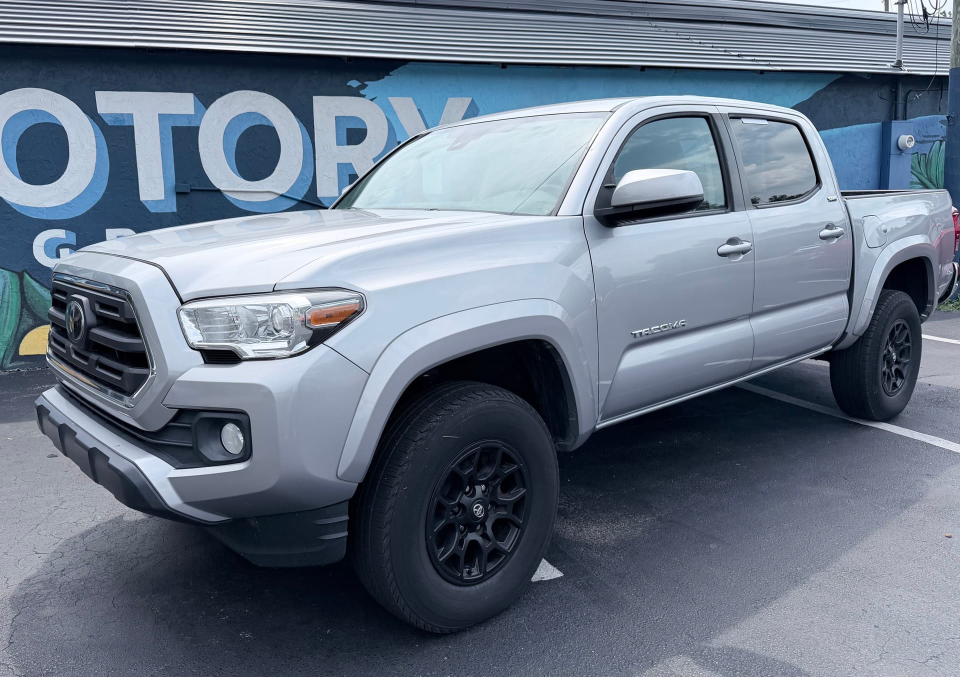 2019 TOYOTA TACOMA - Gallery Image