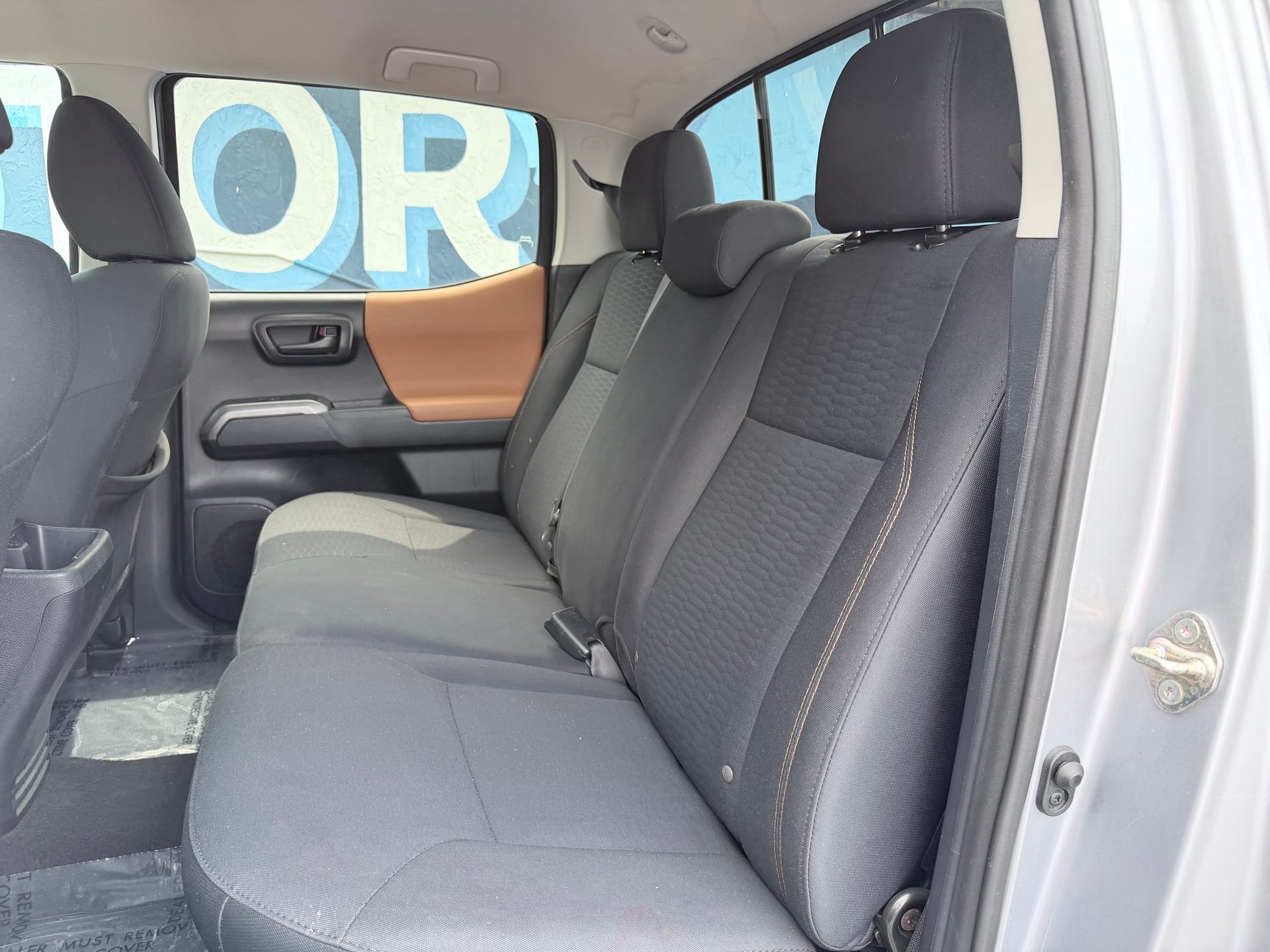 2019 TOYOTA TACOMA - Gallery Image
