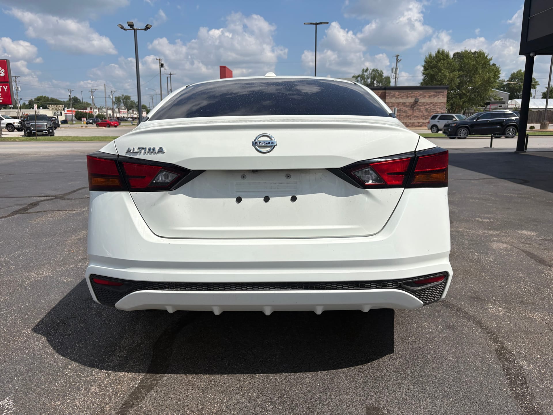 2020 NISSAN ALTIMA - Gallery Image