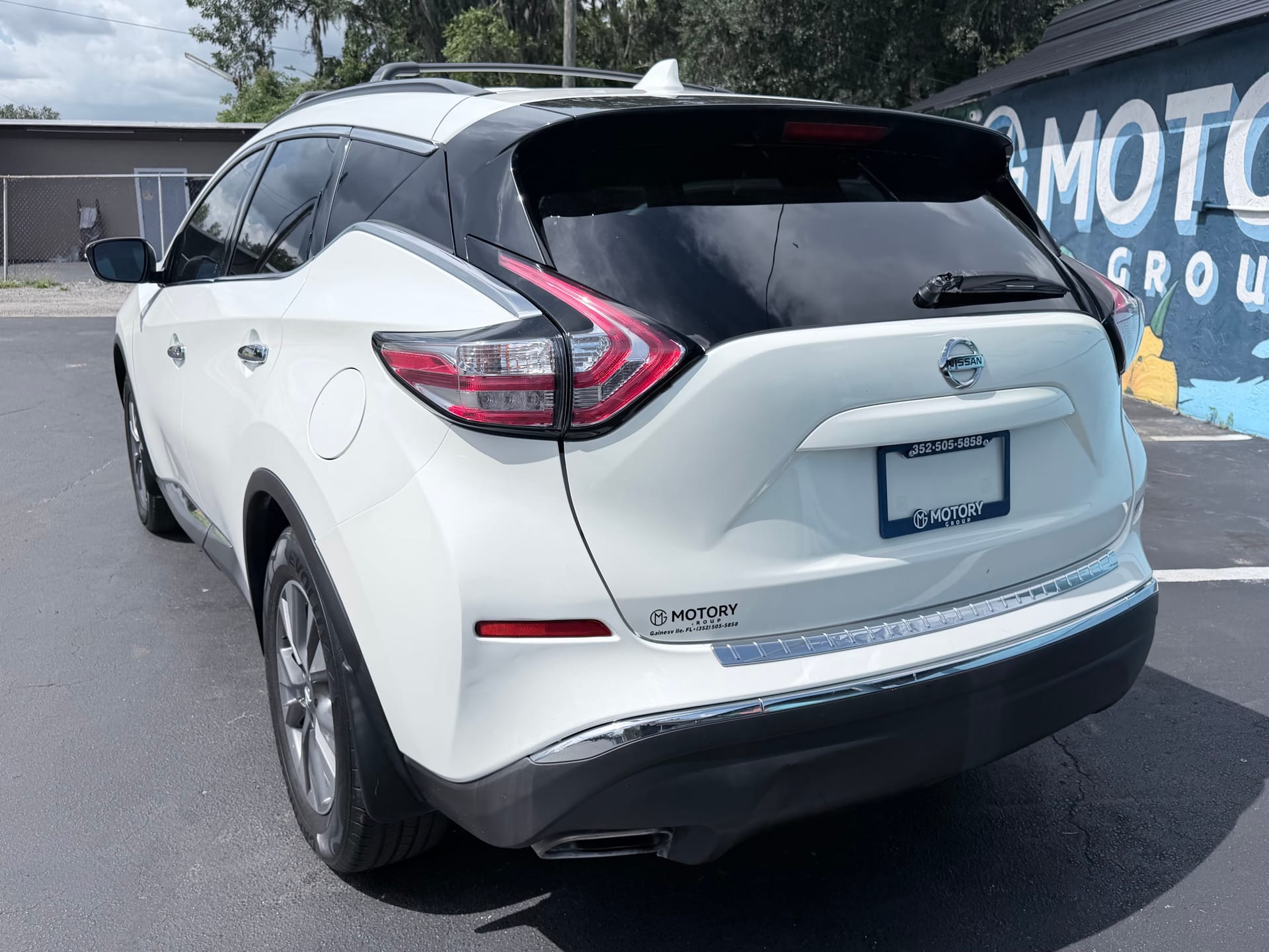 2017 NISSAN MURANO - Gallery Image