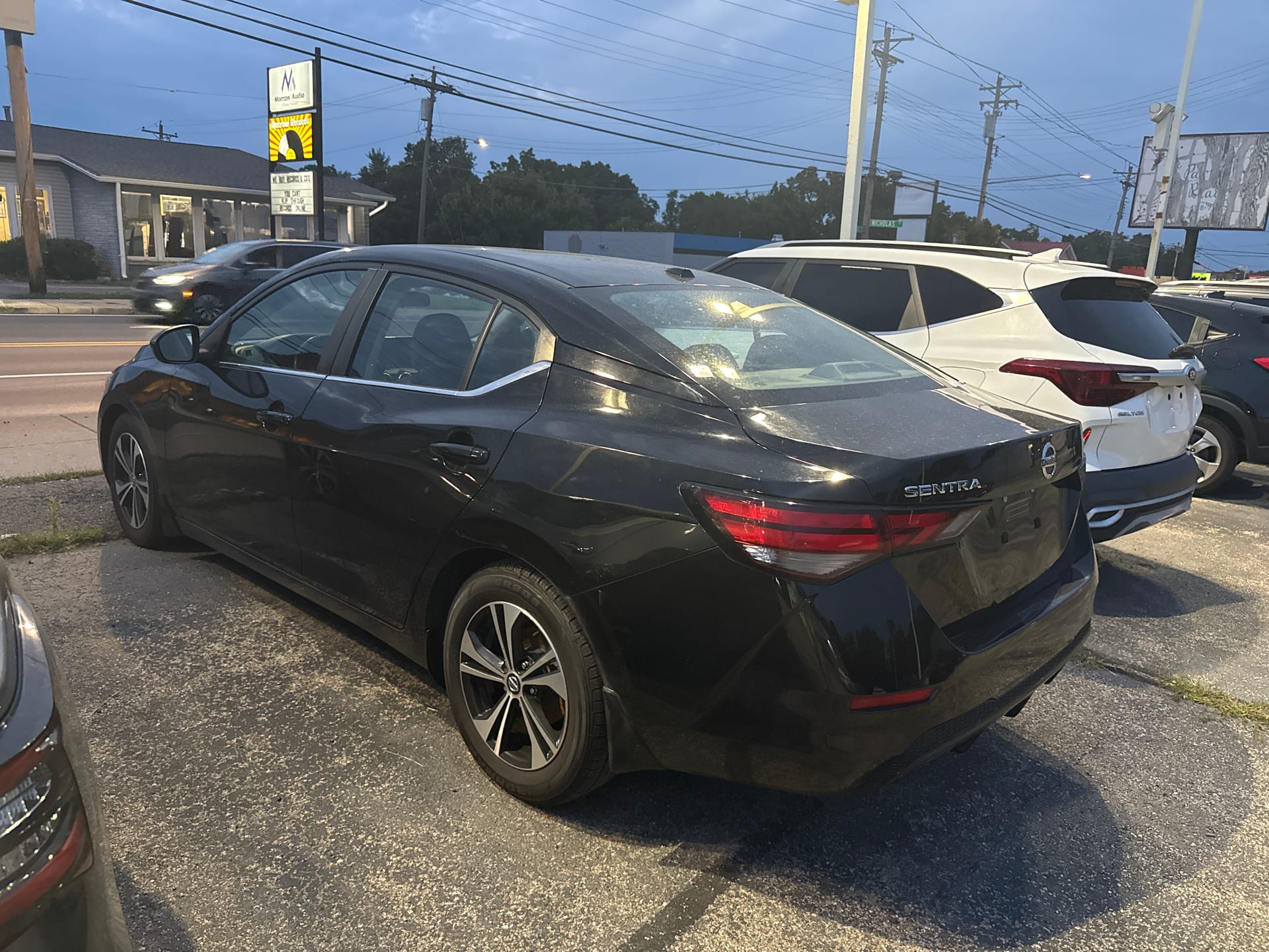2022 NISSAN SENTRA - Gallery Image