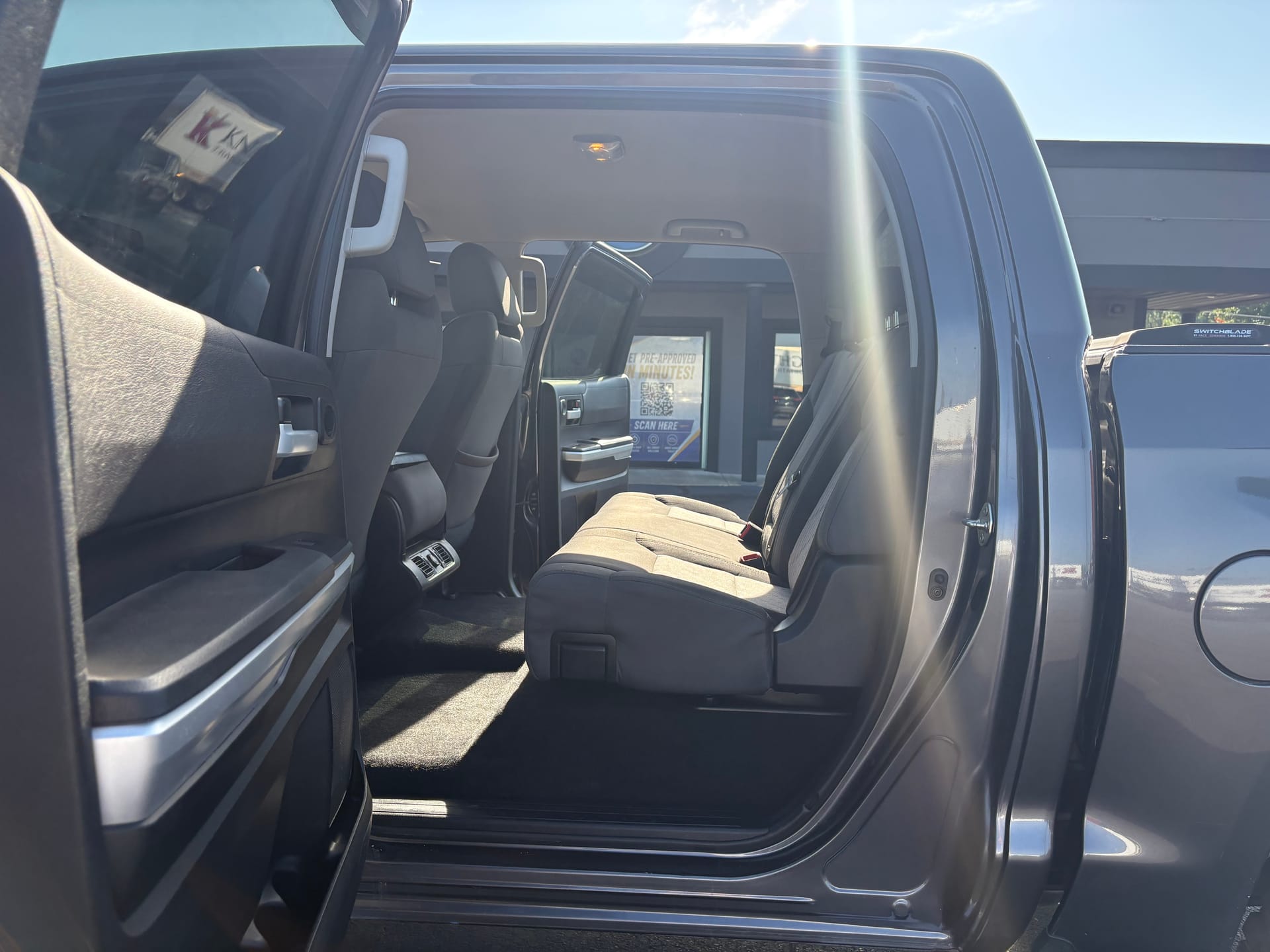 2017 TOYOTA TUNDRA - Gallery Image