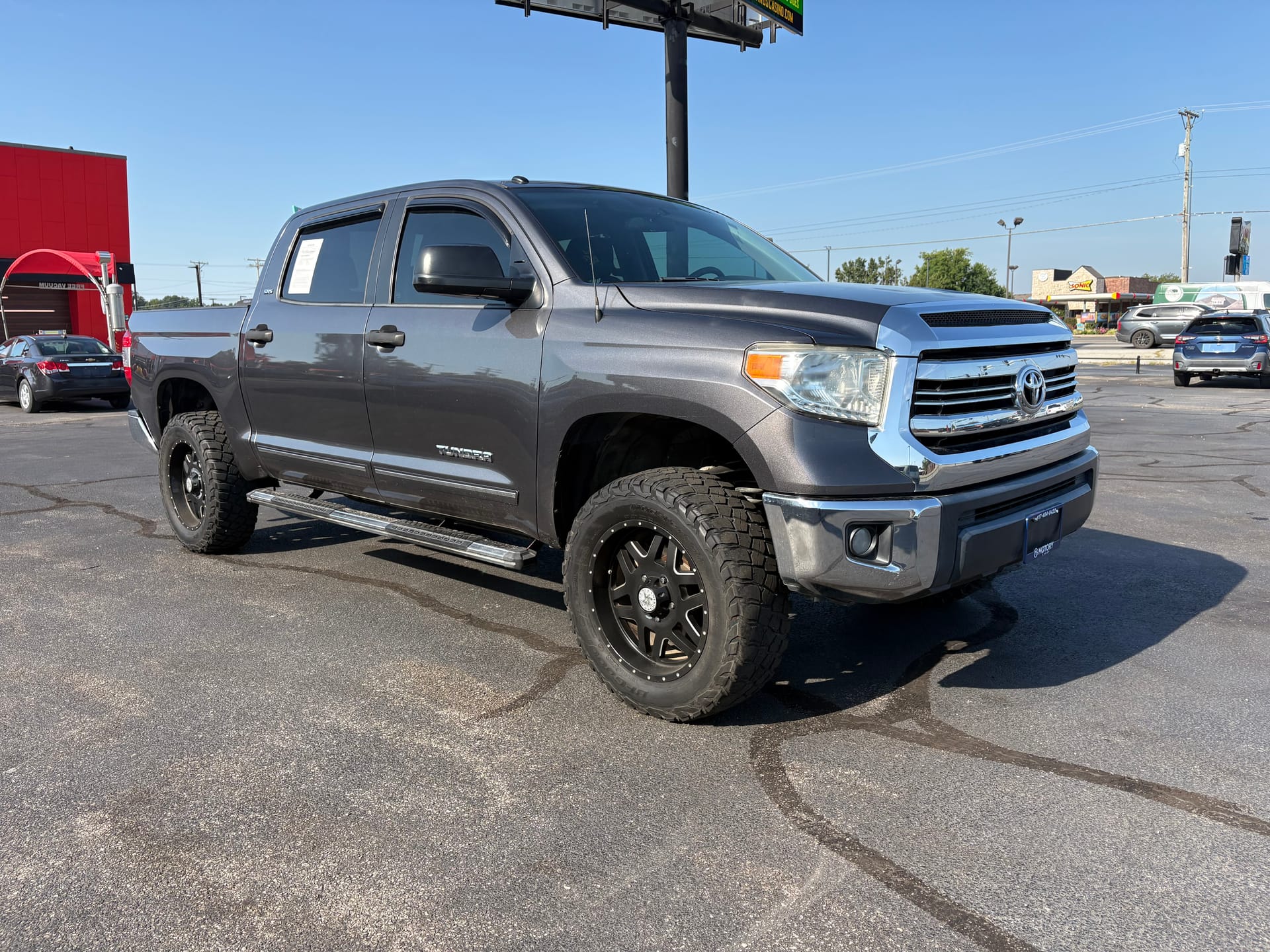 2017 TOYOTA TUNDRA - Gallery Image