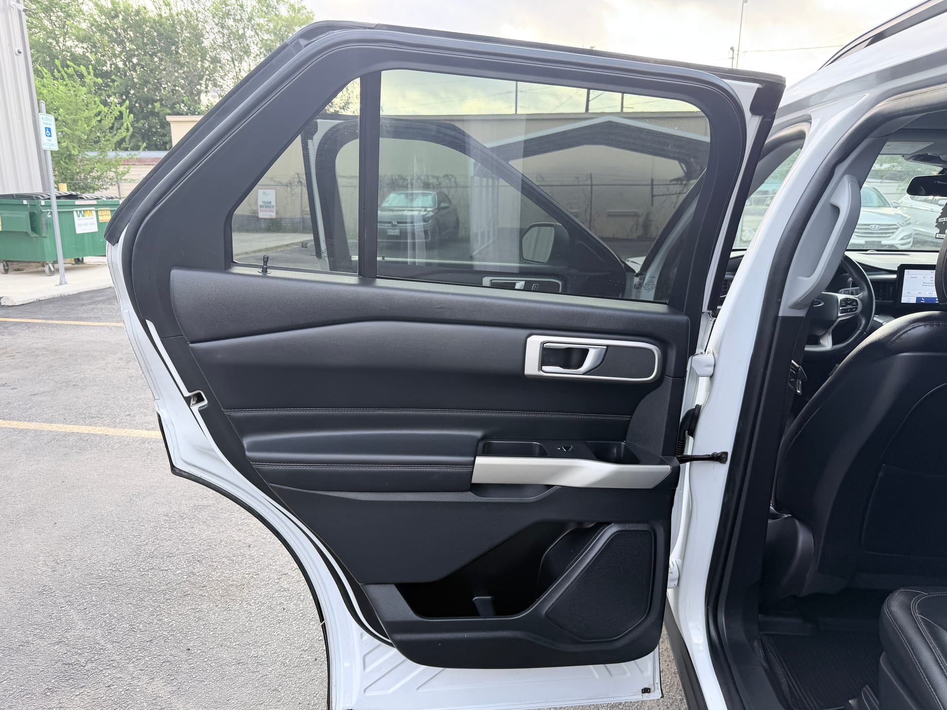 2020 FORD EXPLORER - Gallery Image