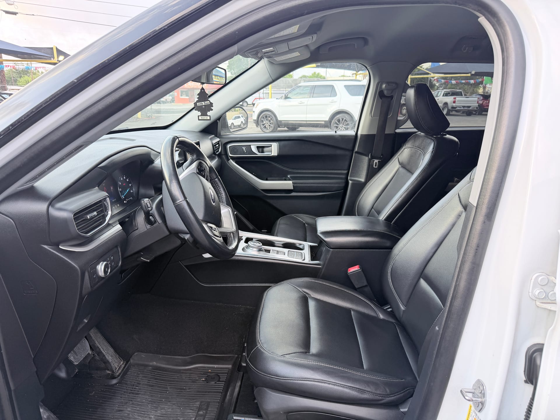 2020 FORD EXPLORER - Gallery Image