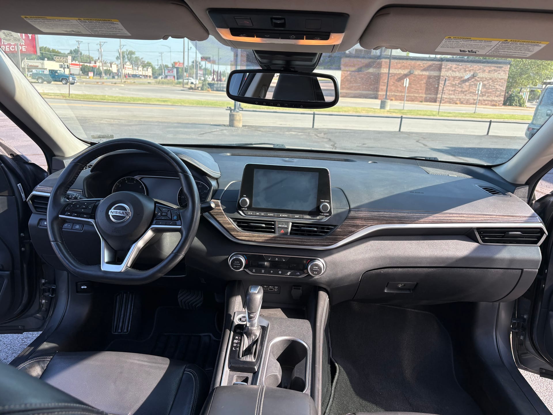2019 NISSAN ALTIMA - Gallery Image