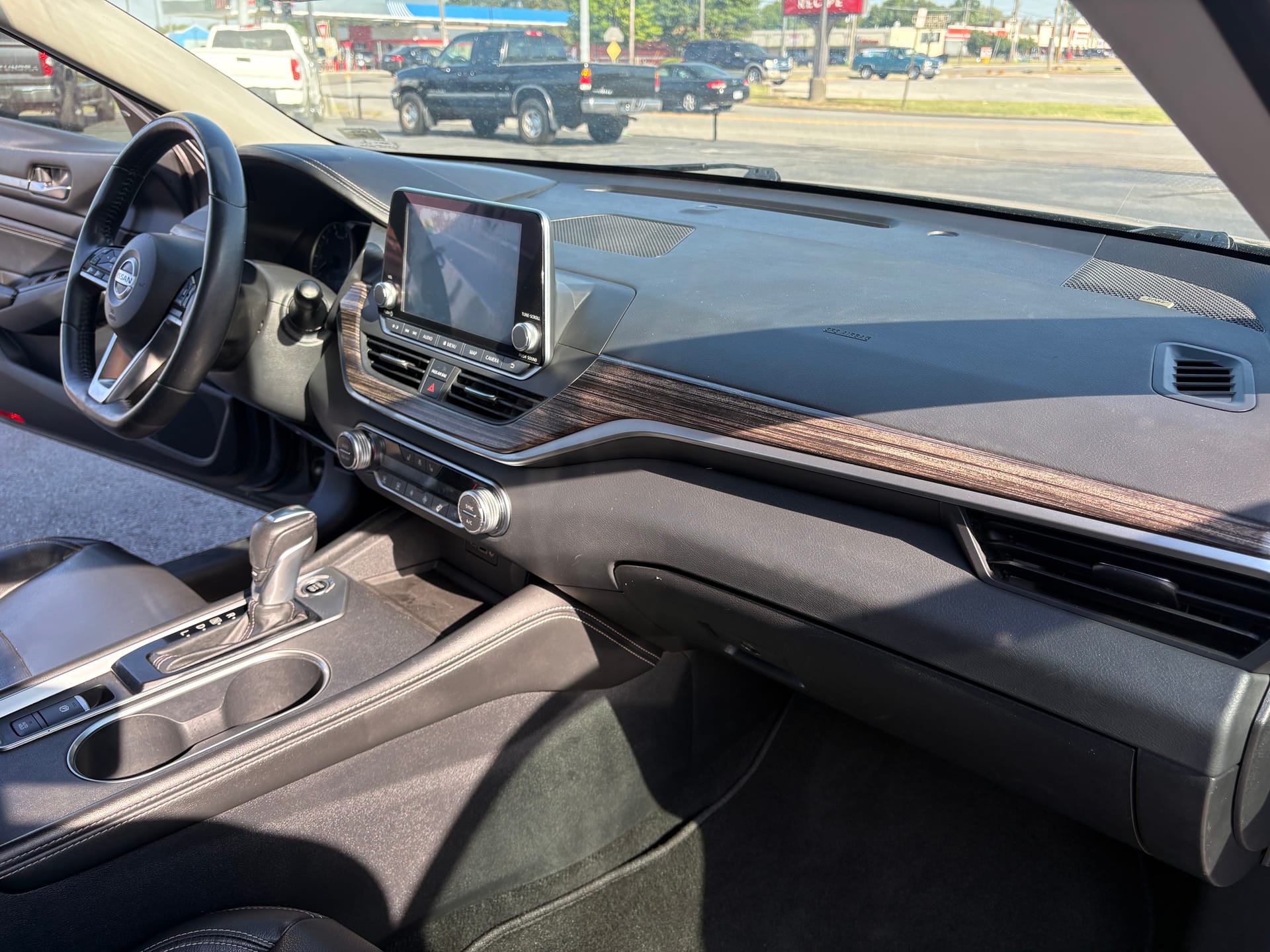 2019 NISSAN ALTIMA - Gallery Image