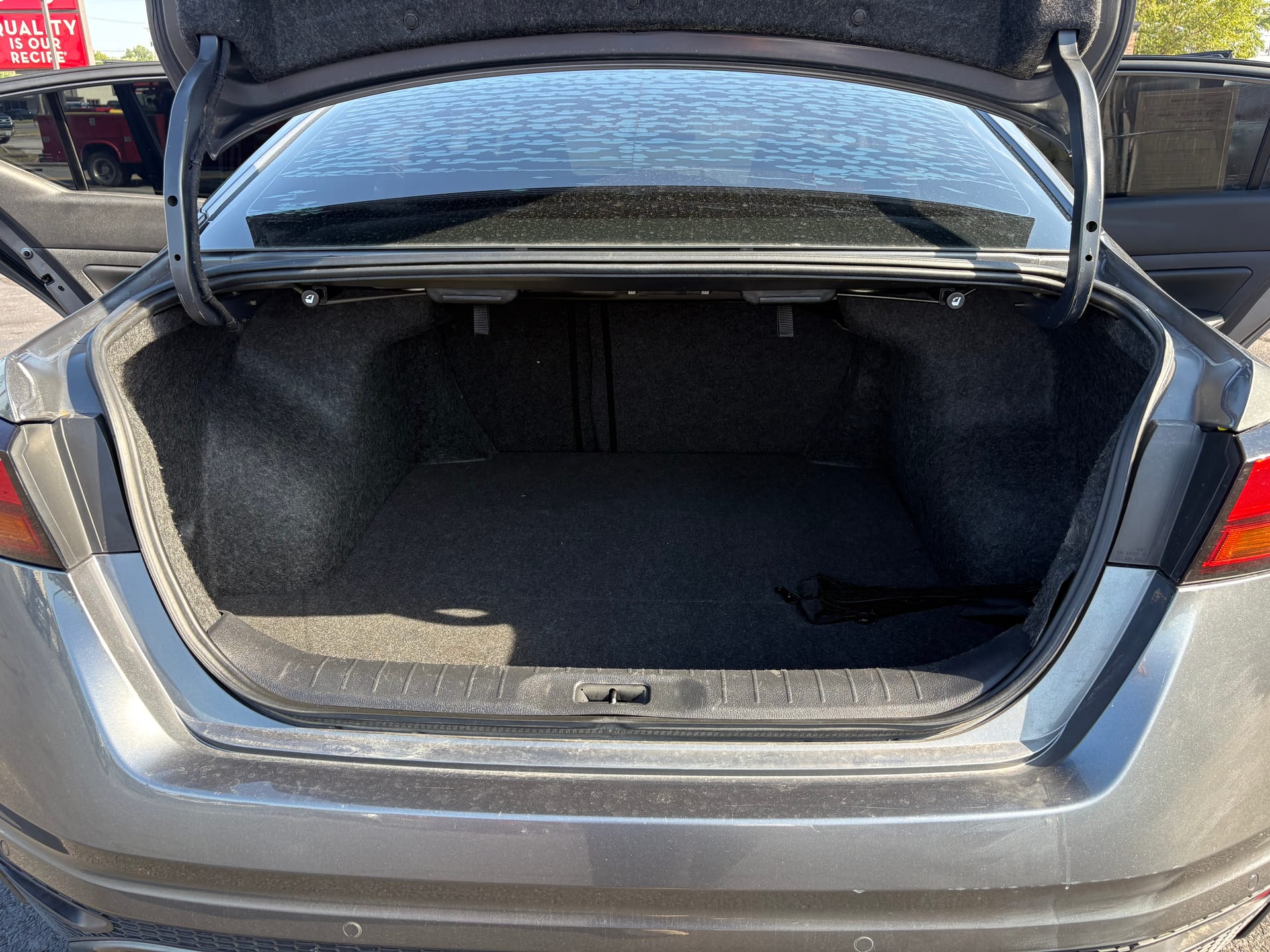 2019 NISSAN ALTIMA - Gallery Image