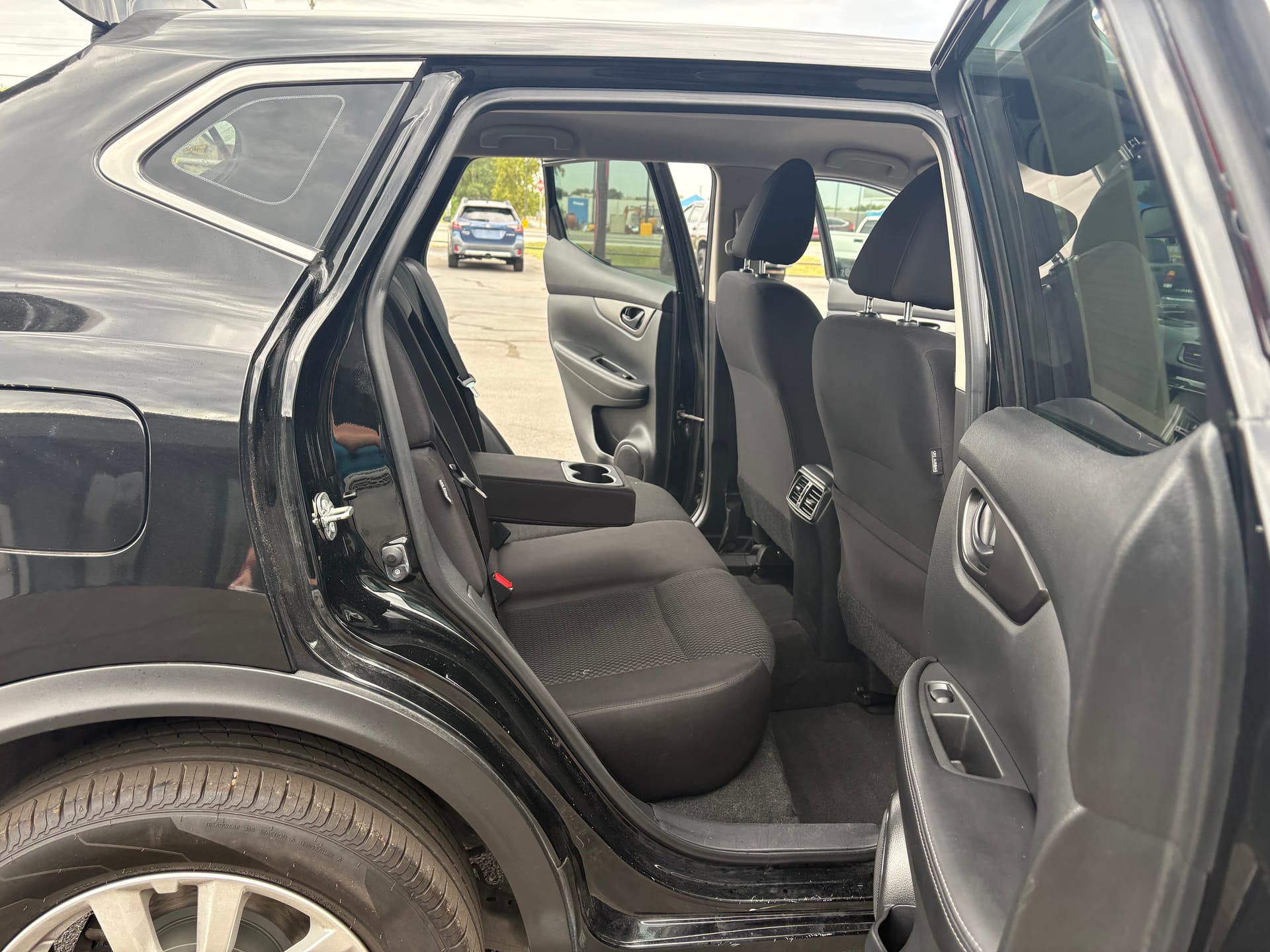 2021 NISSAN ROGUE SPORT - Gallery Image