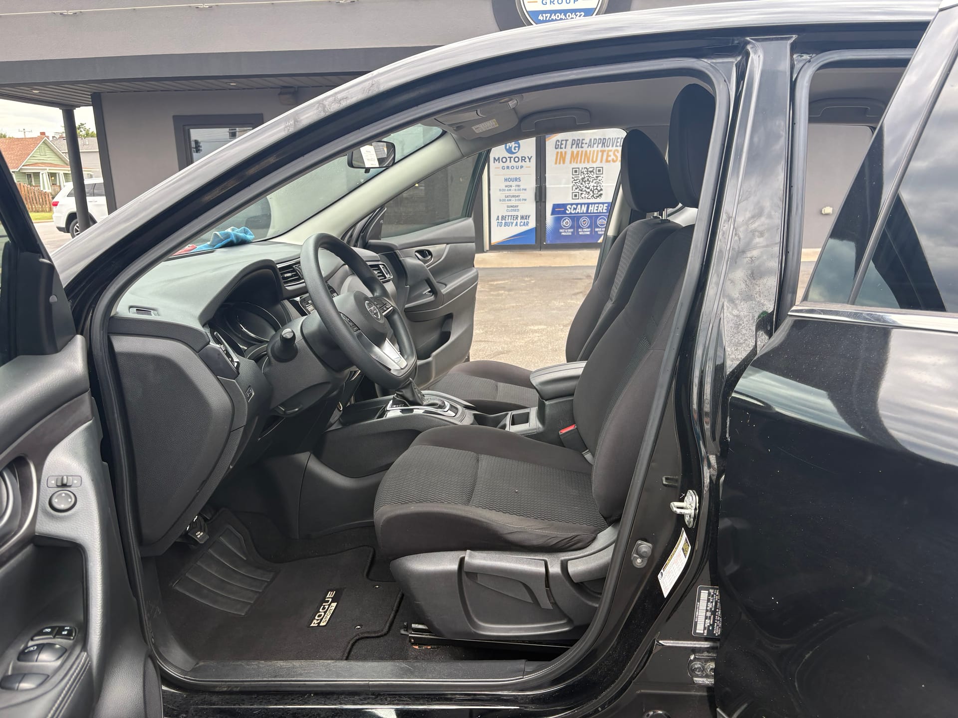 2021 NISSAN ROGUE SPORT - Gallery Image