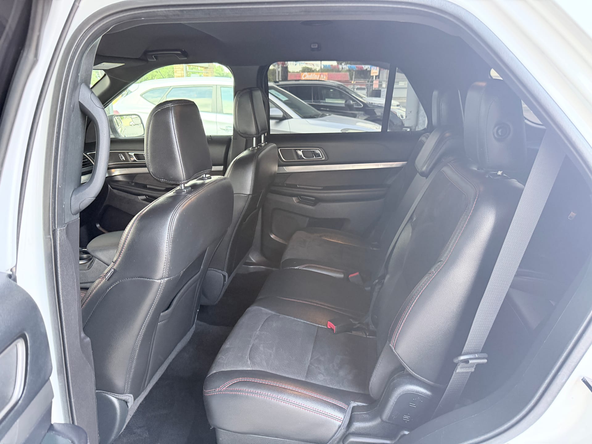 2018 FORD EXPLORER - Gallery Image