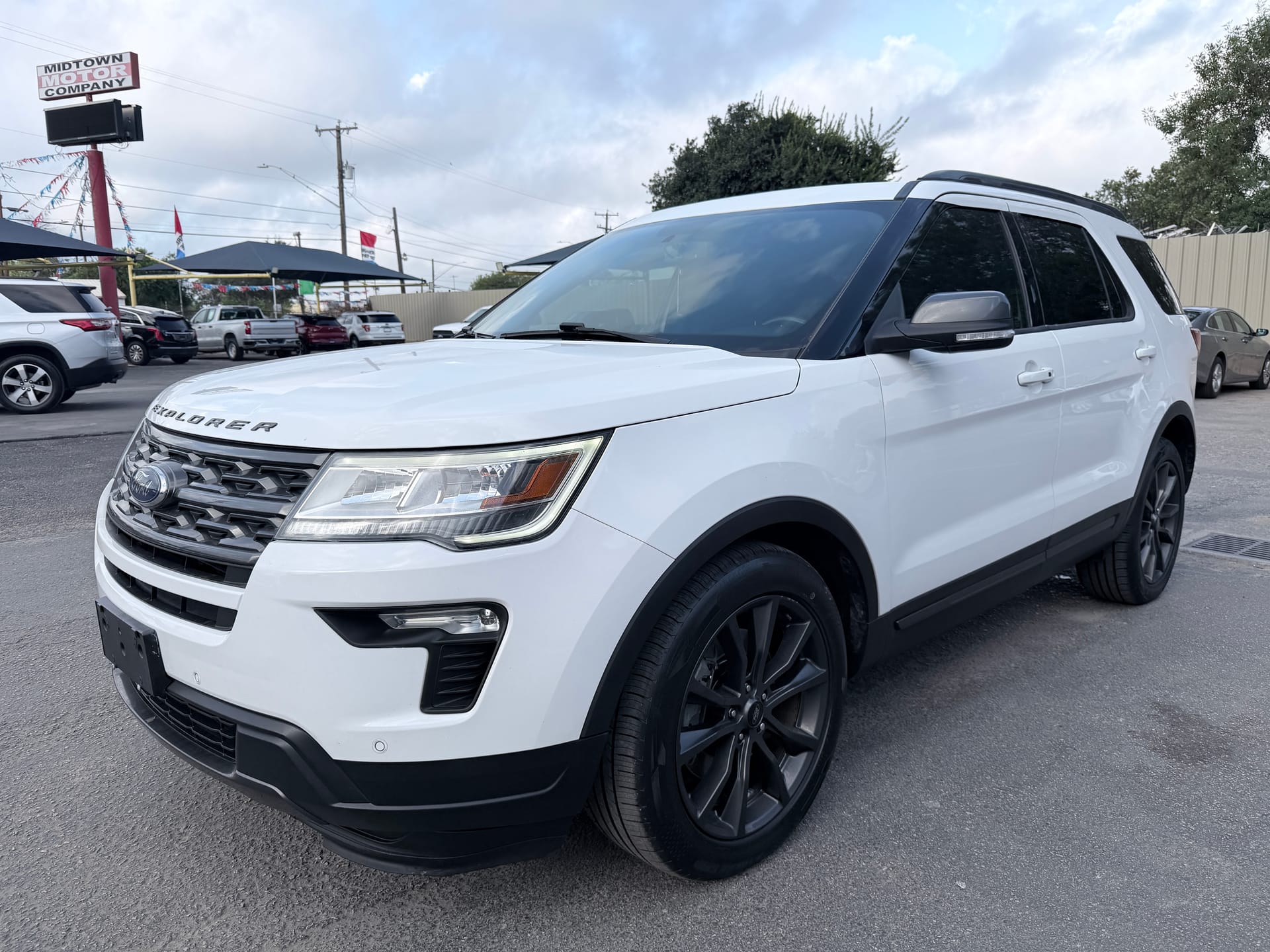 2018 FORD EXPLORER - Gallery Image