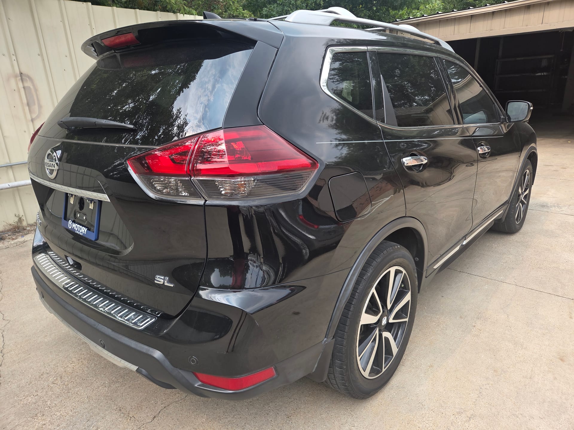 2019 NISSAN ROGUE - Gallery Image
