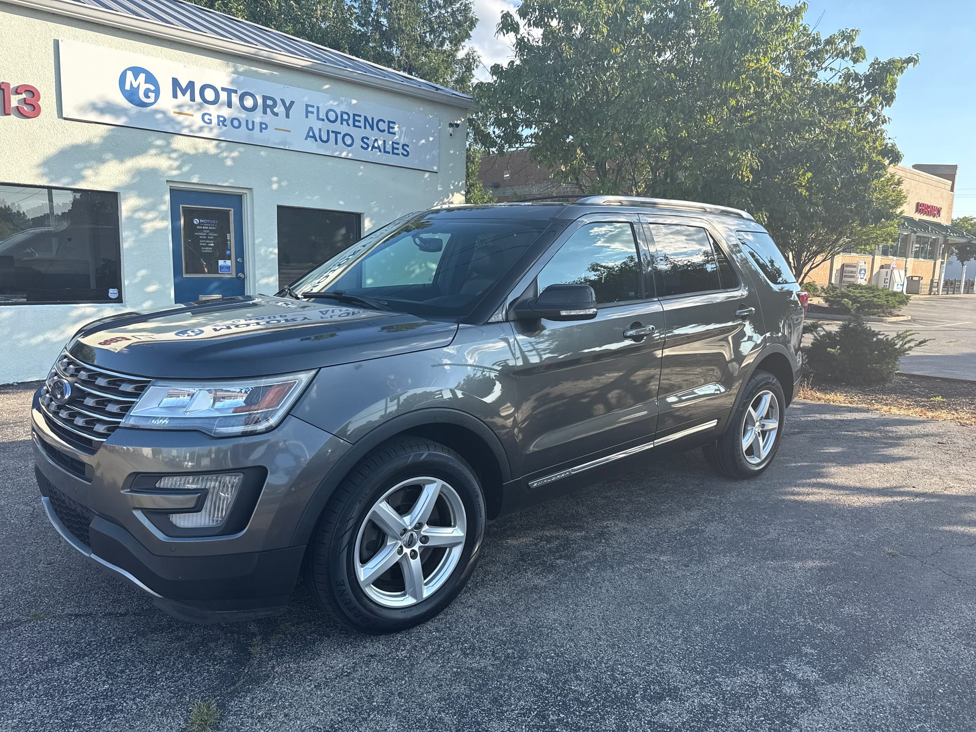 2017 FORD EXPLORER - Gallery Image